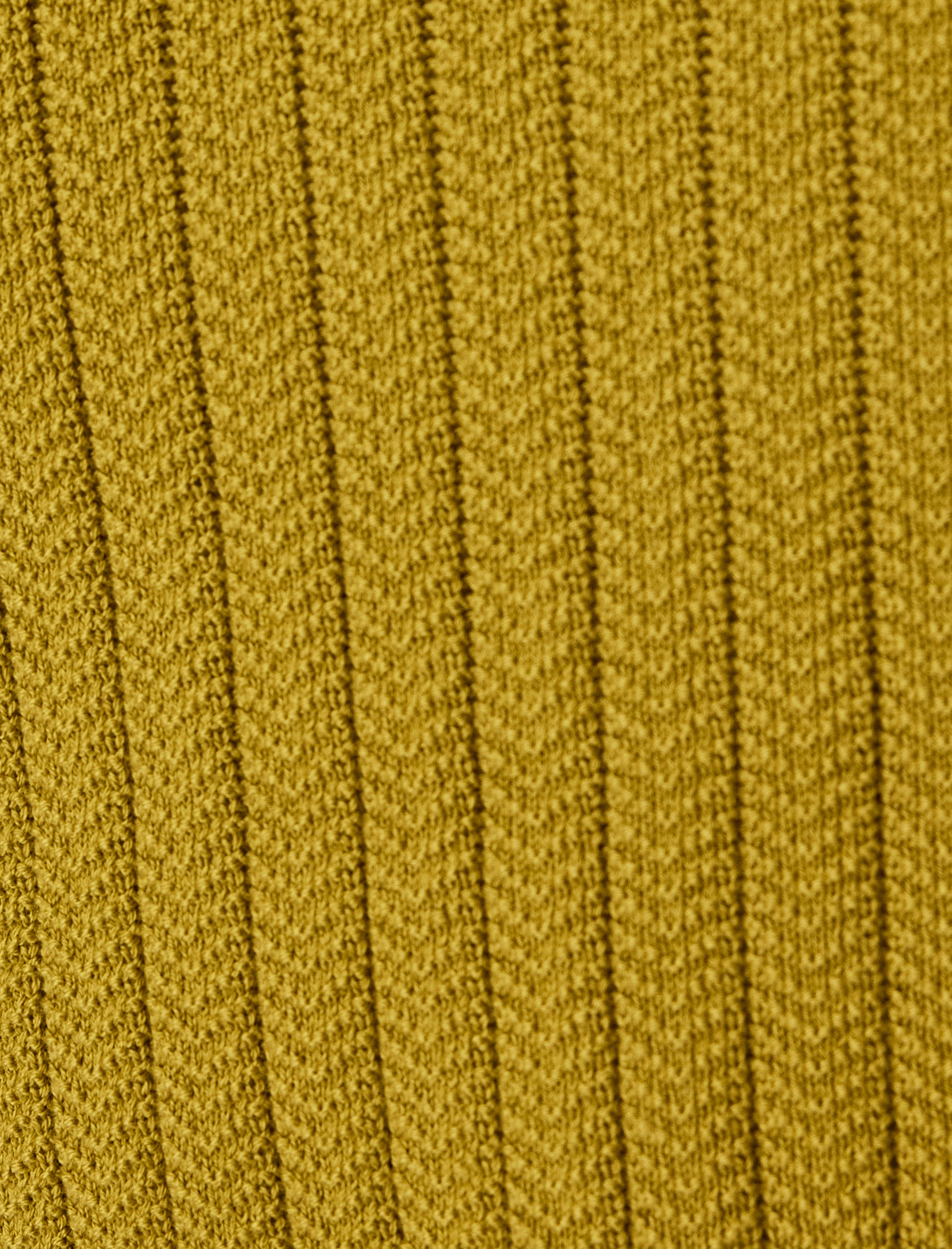   Yarım Fermuarlı Pamuklu Dokulu Kısa Kollu Triko Tişört