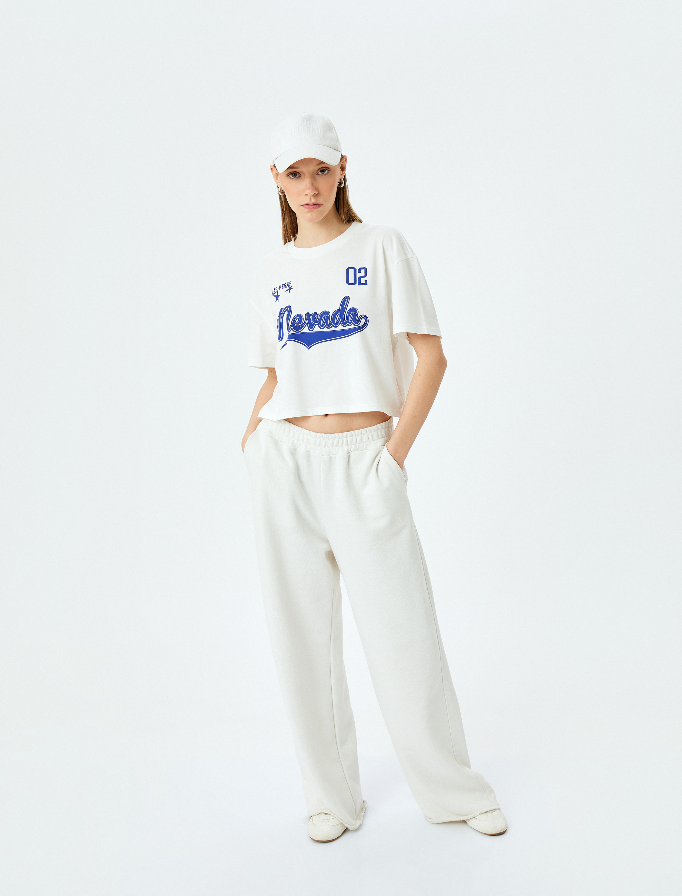   Kolej Baskılı Bisiklet Yaka Kısa Kollu Crop Tişört