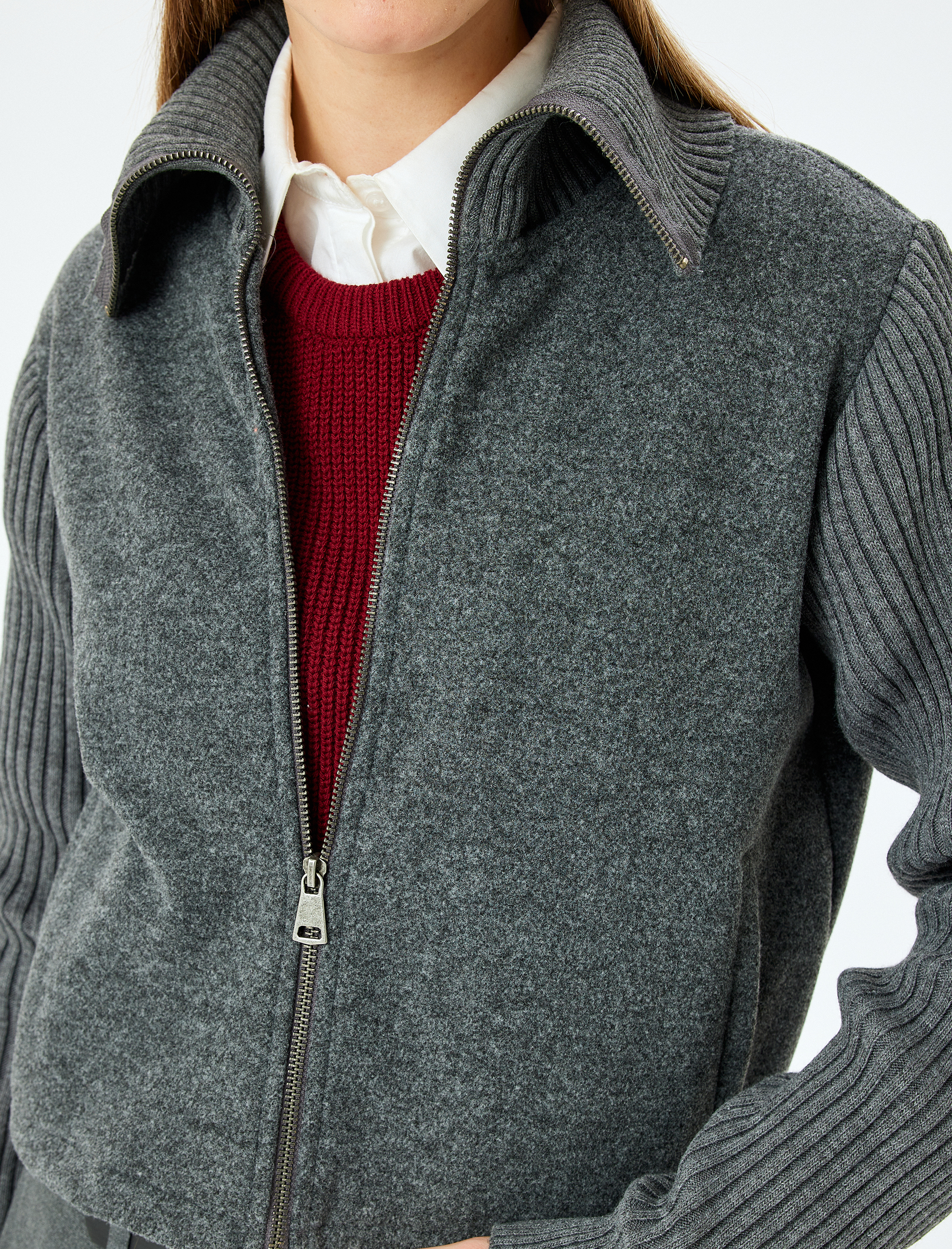   Fermuarlı Slim Fit Dik Yaka Uzun Kollu Sweatshirt