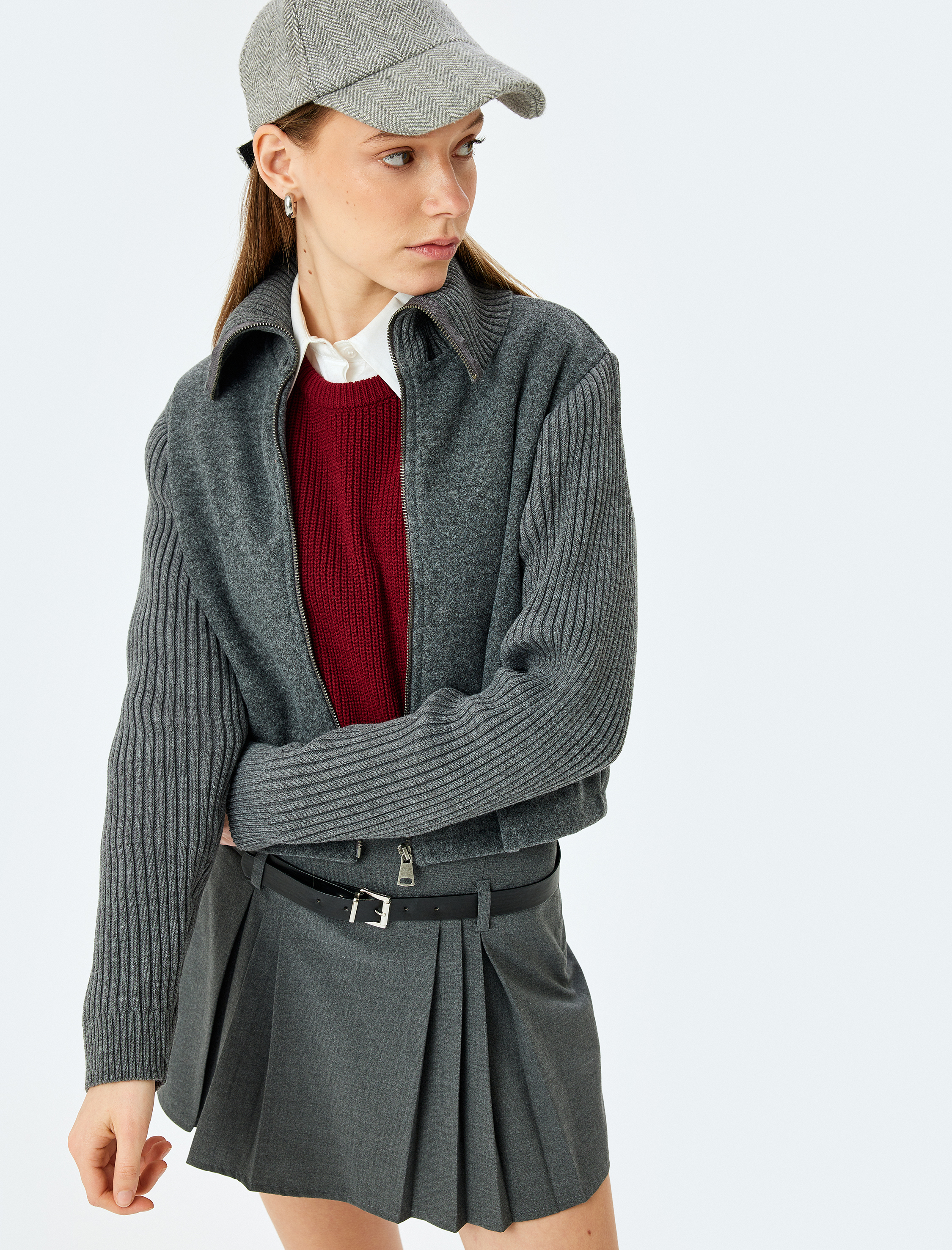   Fermuarlı Slim Fit Dik Yaka Uzun Kollu Sweatshirt