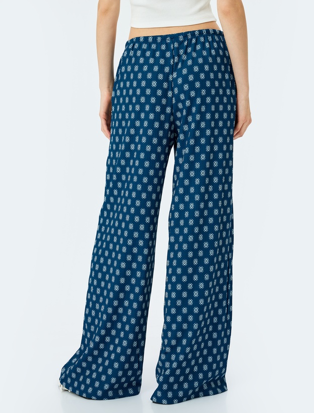 Beli Bağcıklı Rahat Kalıp Geniş Paça Pantolon_3