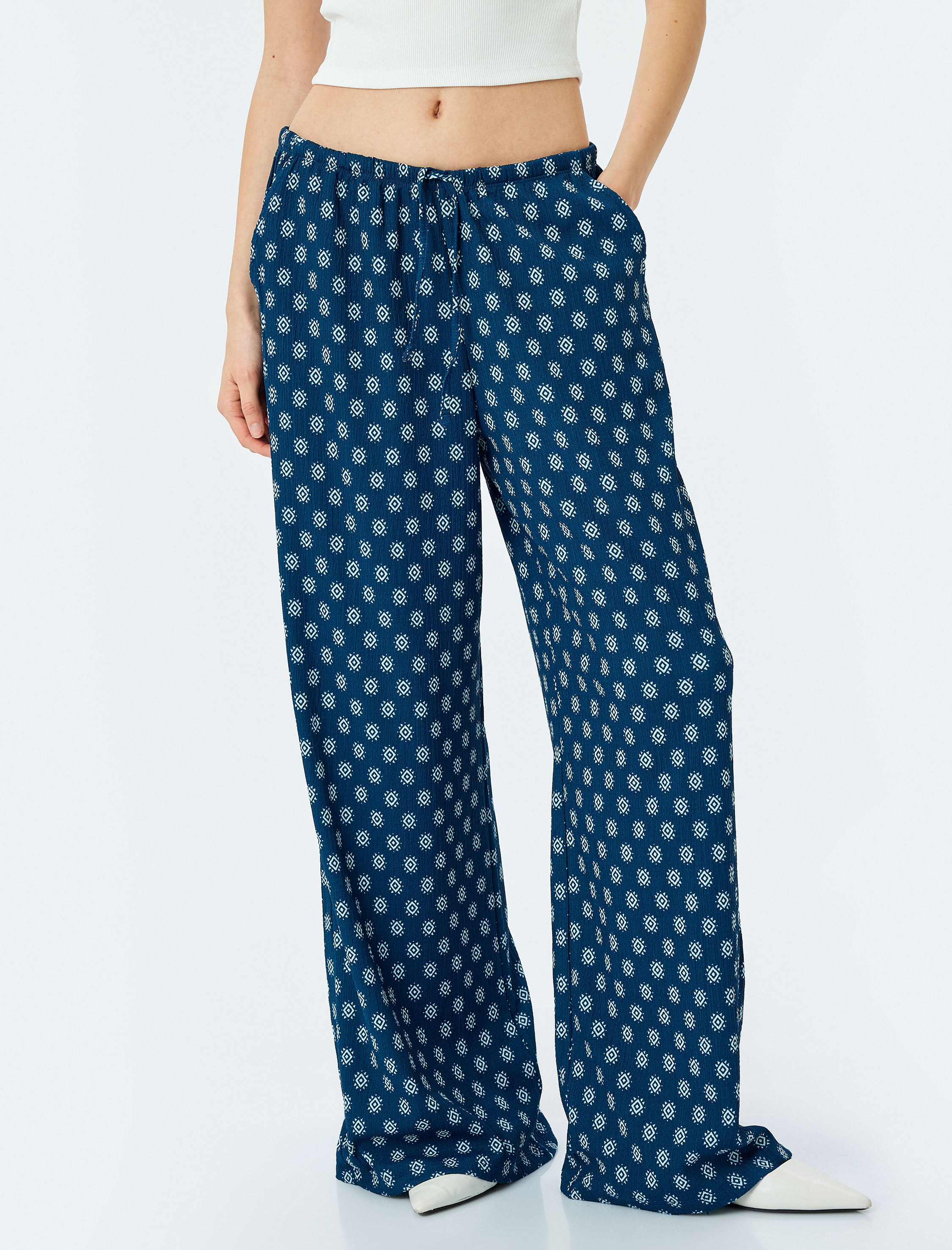   Beli Bağcıklı Rahat Kalıp Geniş Paça Pantolon Bürümcük