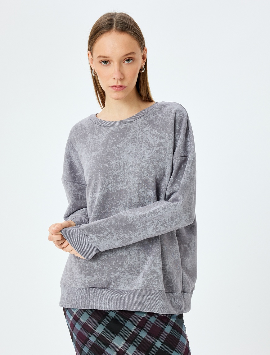   Soyut Baskılı Oversize Yıkamalı Bisiklet Yaka Sweatshirt