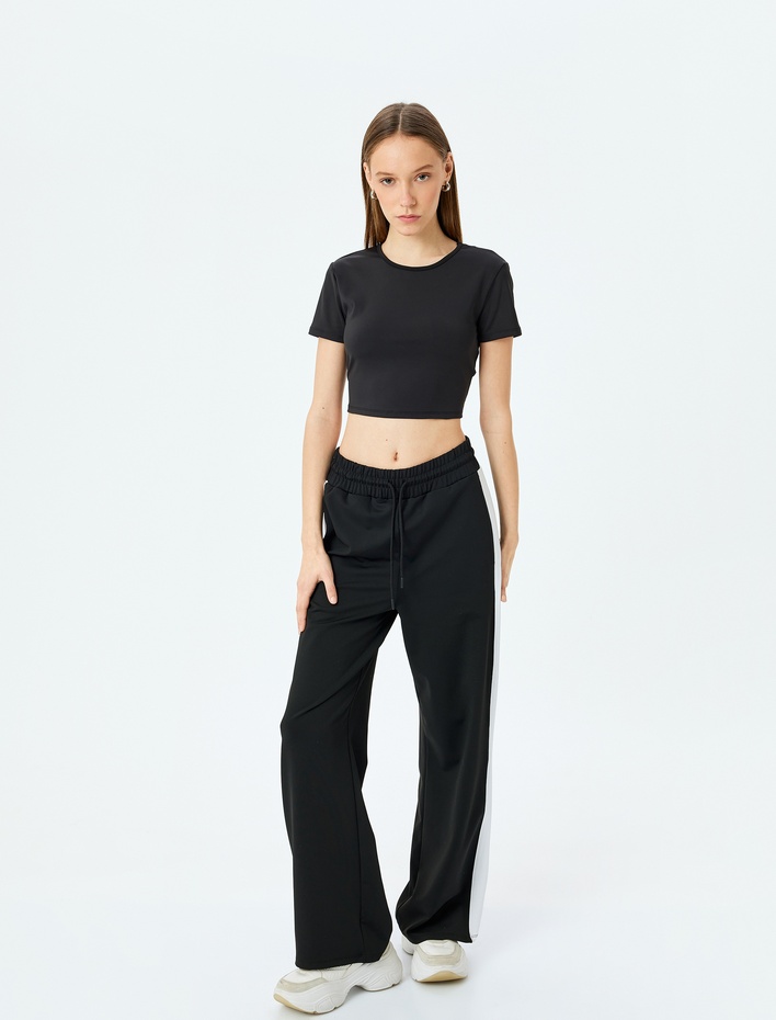  Slim Fit Bisiklet Yaka Crop Spor Tişört