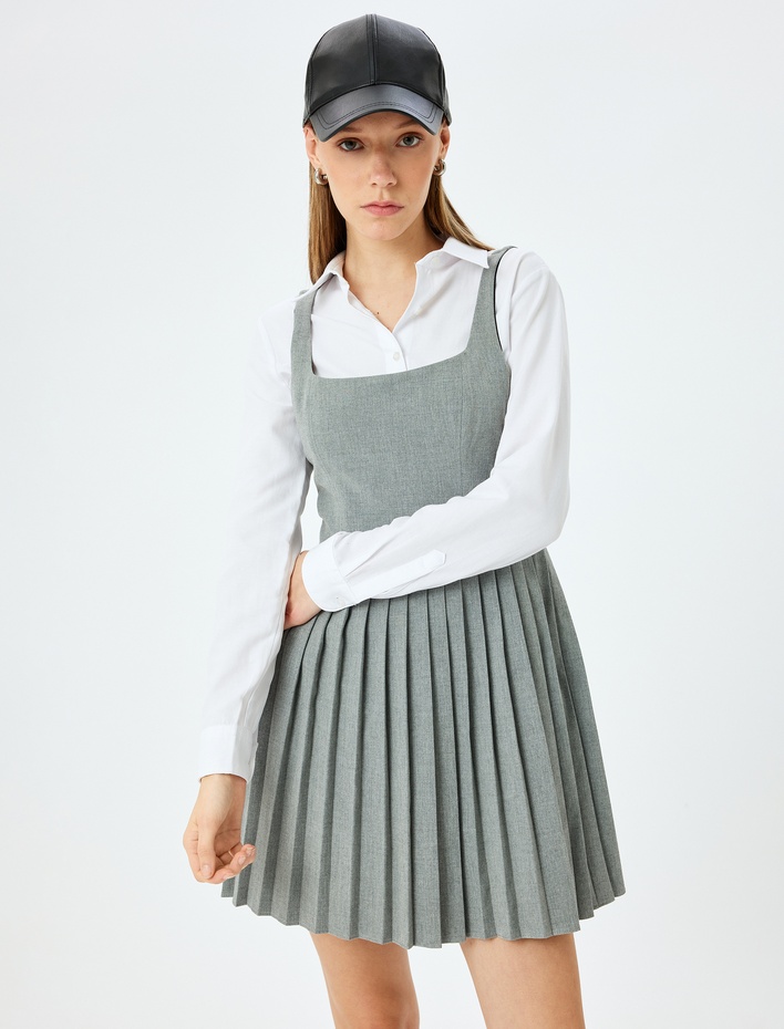  Kalın Askılı Pileli Kolsuz Mini Elbise