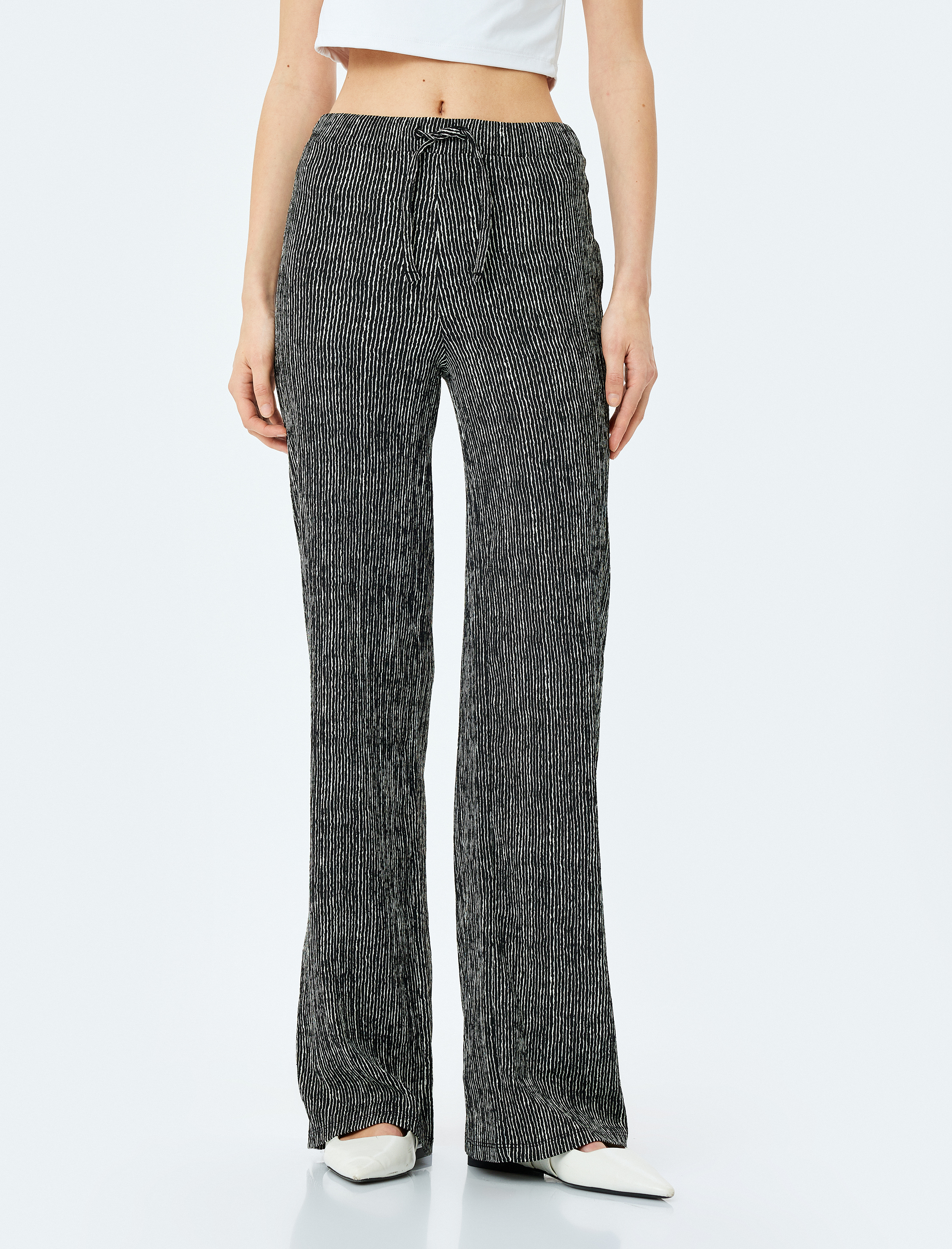   Beli Bağcıklı Geniş Paça Pantolon Bürümcük