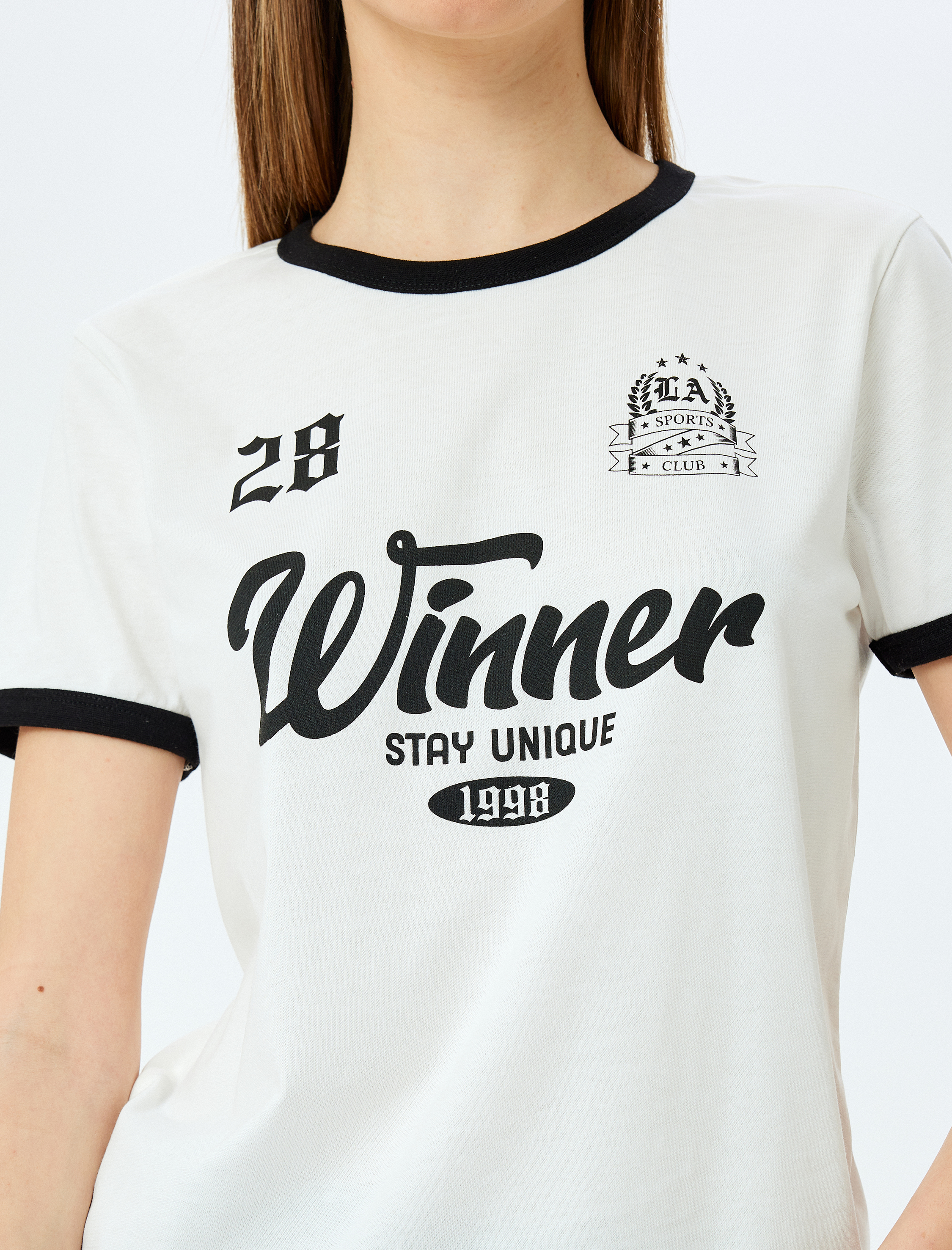   Kolej Baskılı Biyeli Bisiklet Yaka Kısa Kollu Tişört