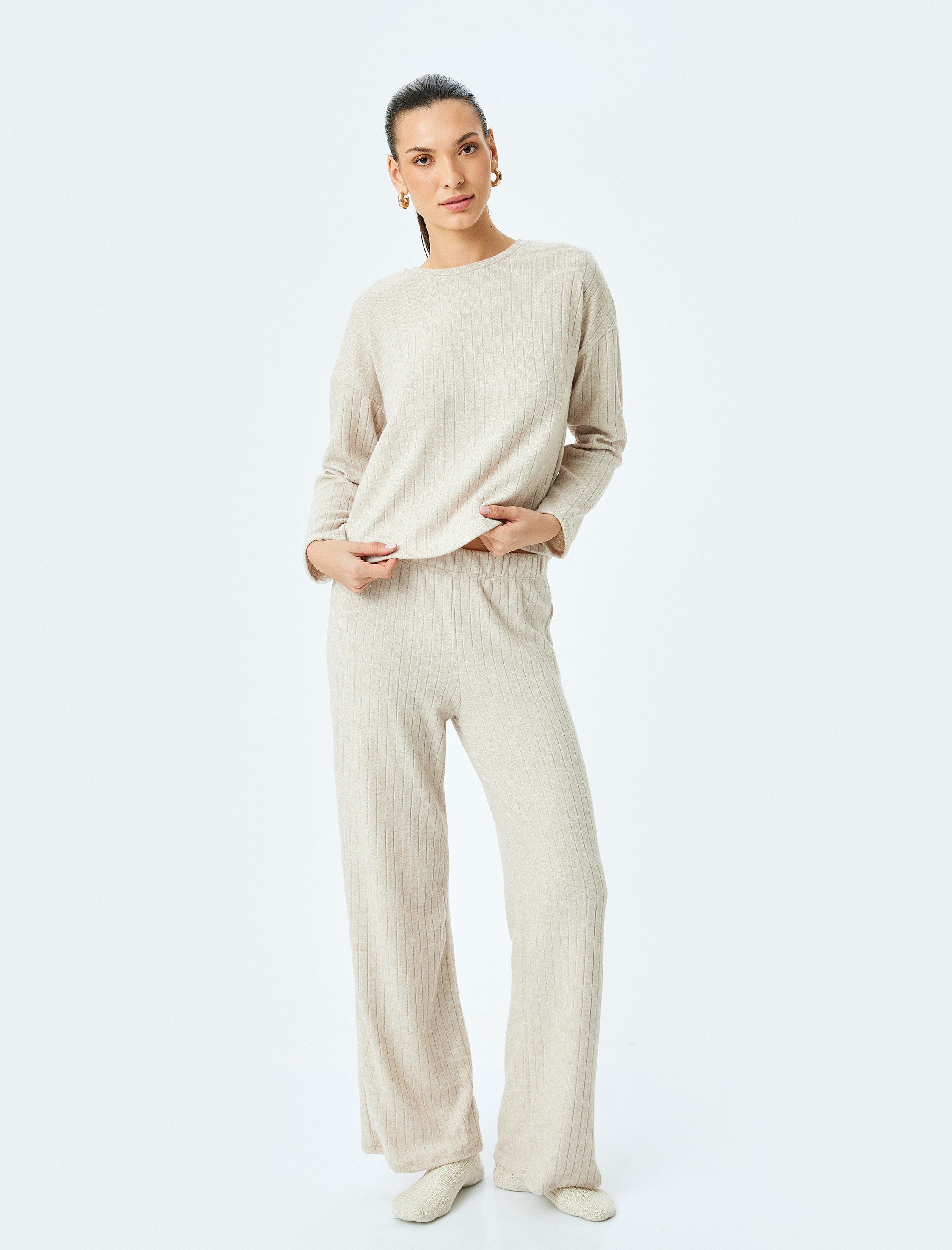 Rahat Kalıp Yumuşak Dokulu Bisiklet Yaka Uzun Kollu Pijama Üstü