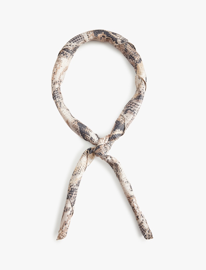 Kadın Yılan Derisi Görünümlü Kare Şal