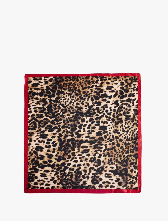 Kadın Kare Leopar Şal