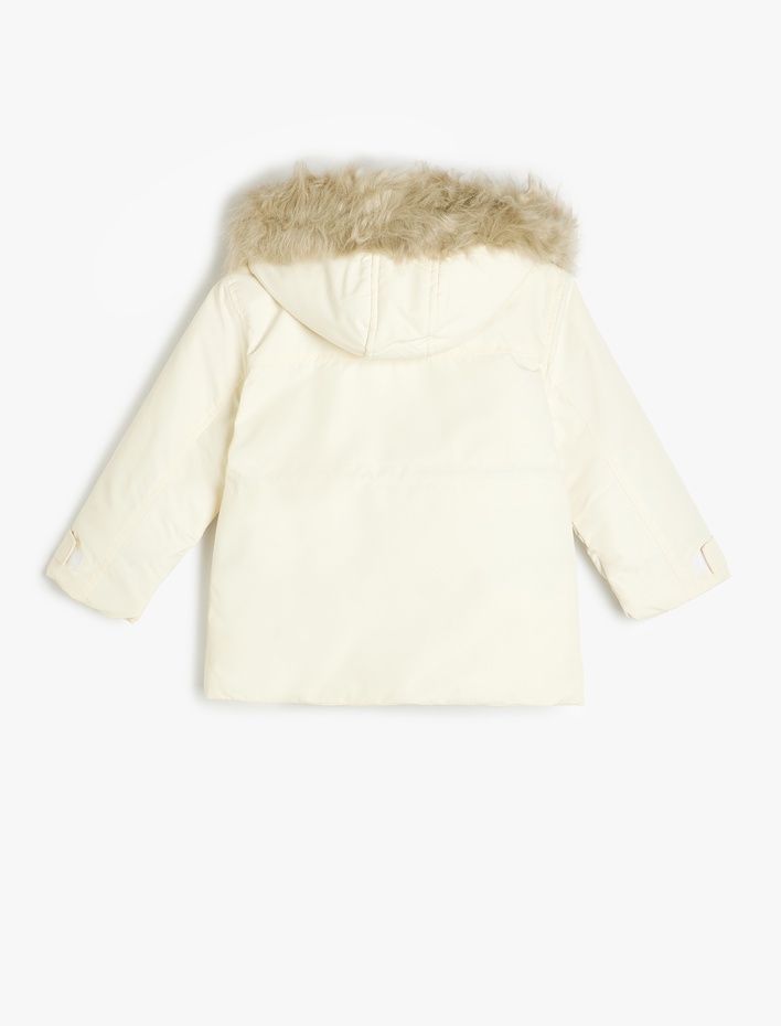 Kız Çocuk Suni Kürklü Cep Detaylı Uzun Kollu Kapitone Şişme Mont