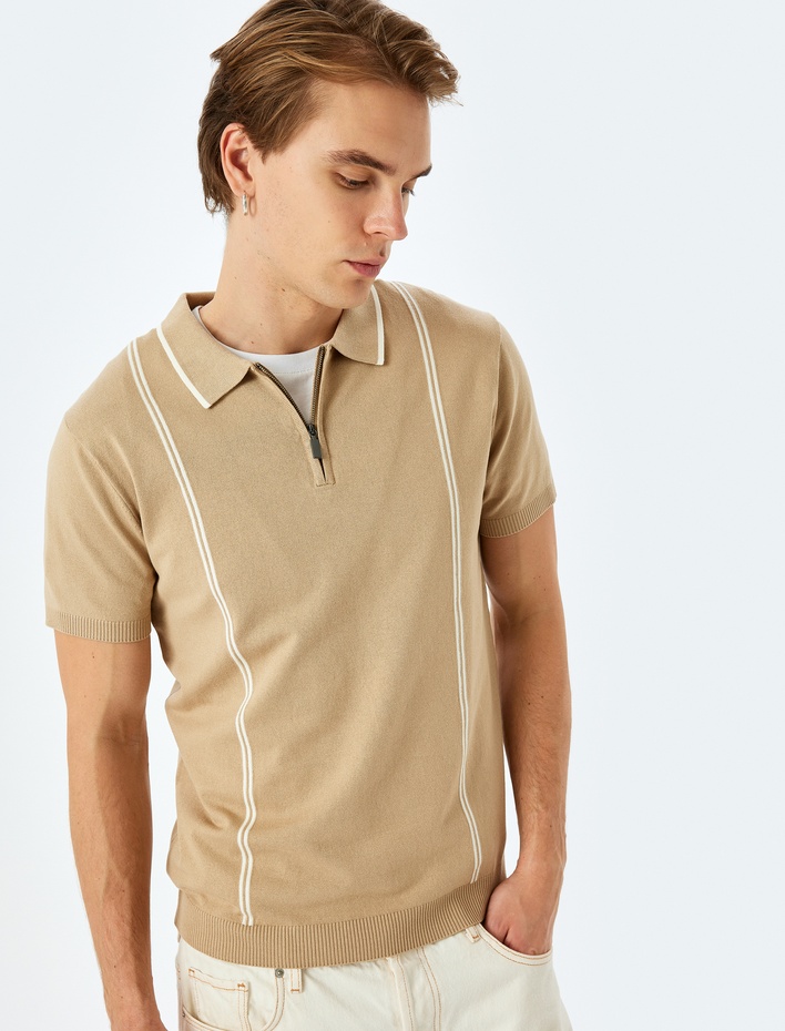  Yarım Fermuarlı Çizgi Detaylı Kısa Kollu Triko Tişört