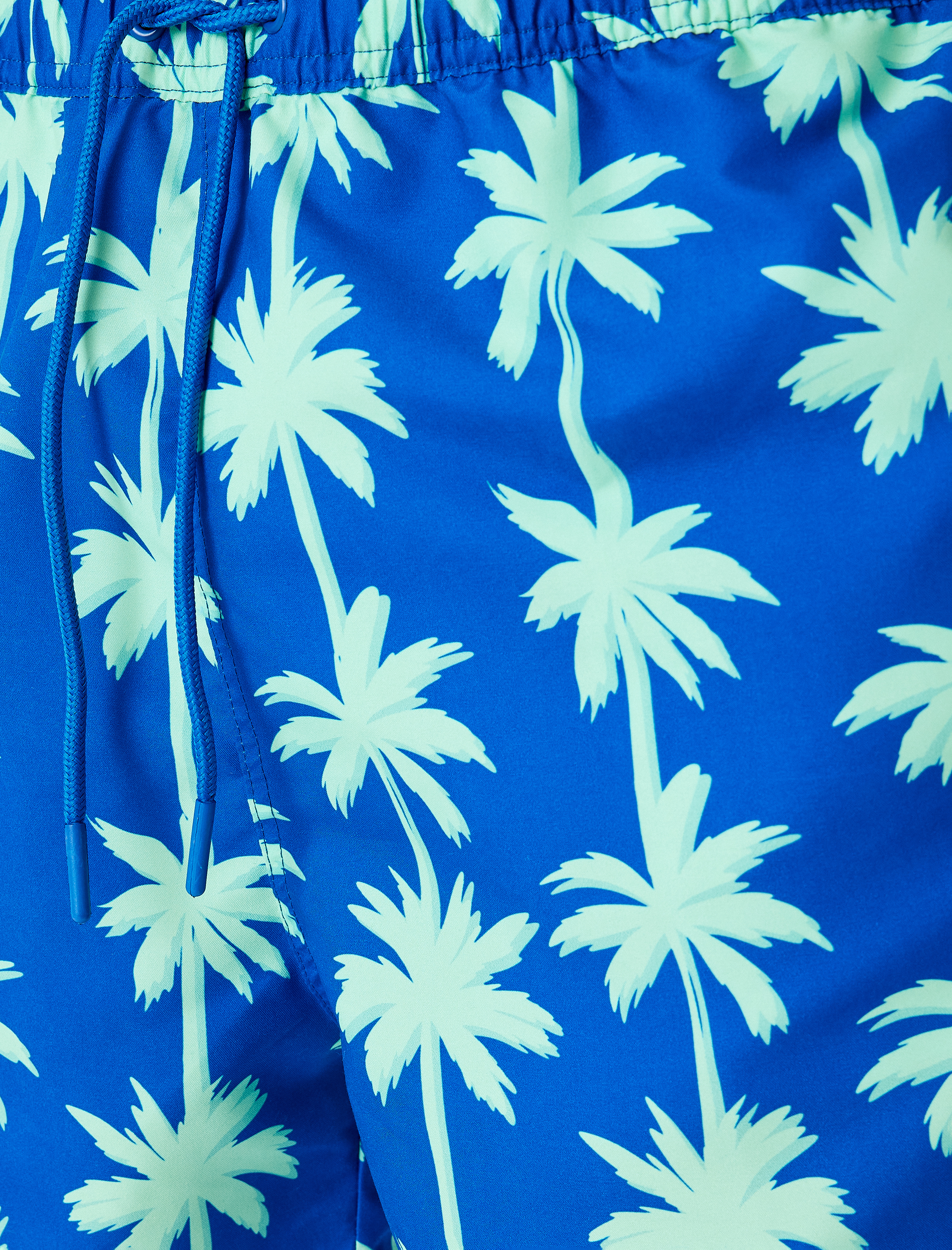   Palmiye Baskılı Oversize Beli Bağcıklı Deniz Şortu