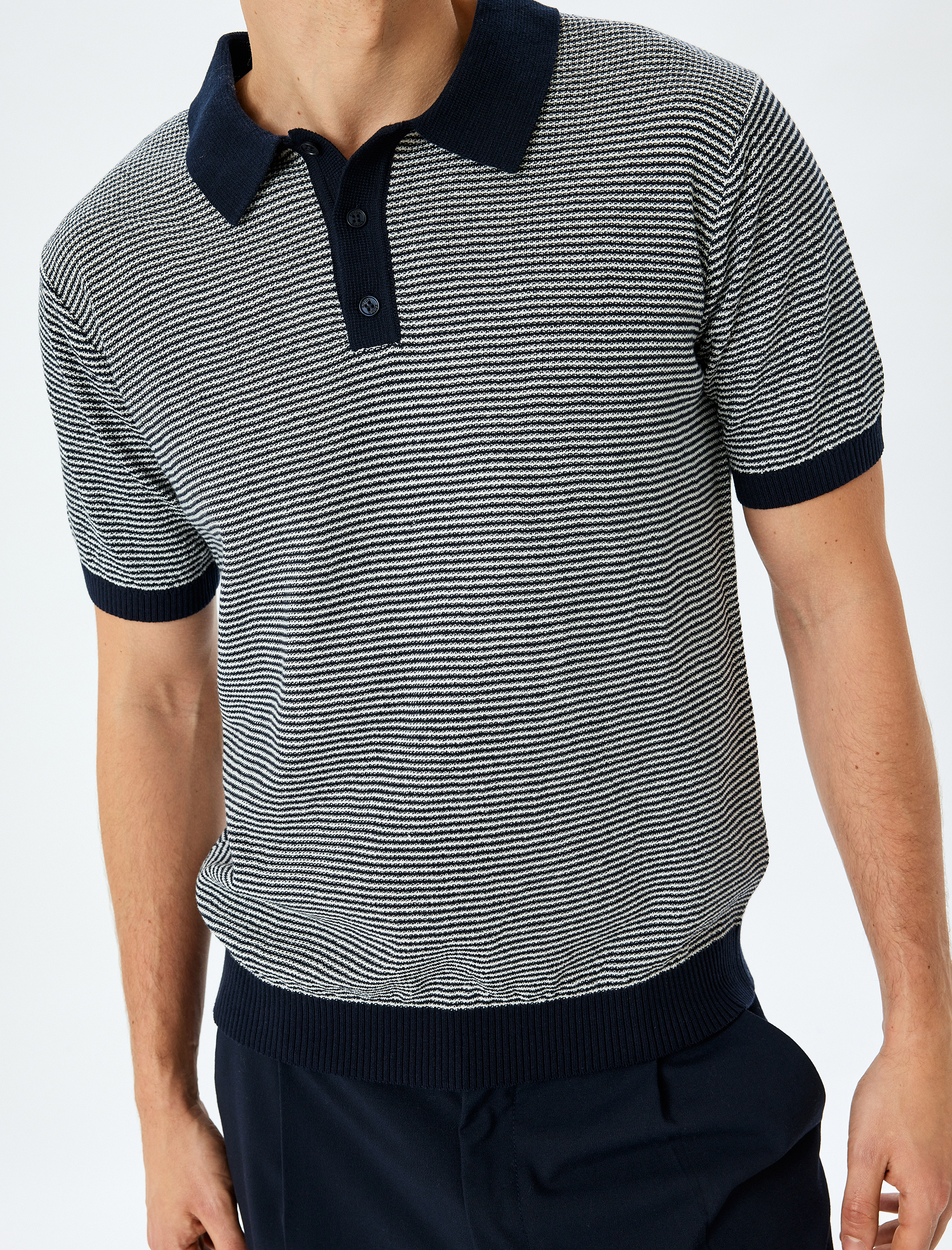 Polo Yaka Pamuklu Çizgili Kısa Kollu Triko Tişört