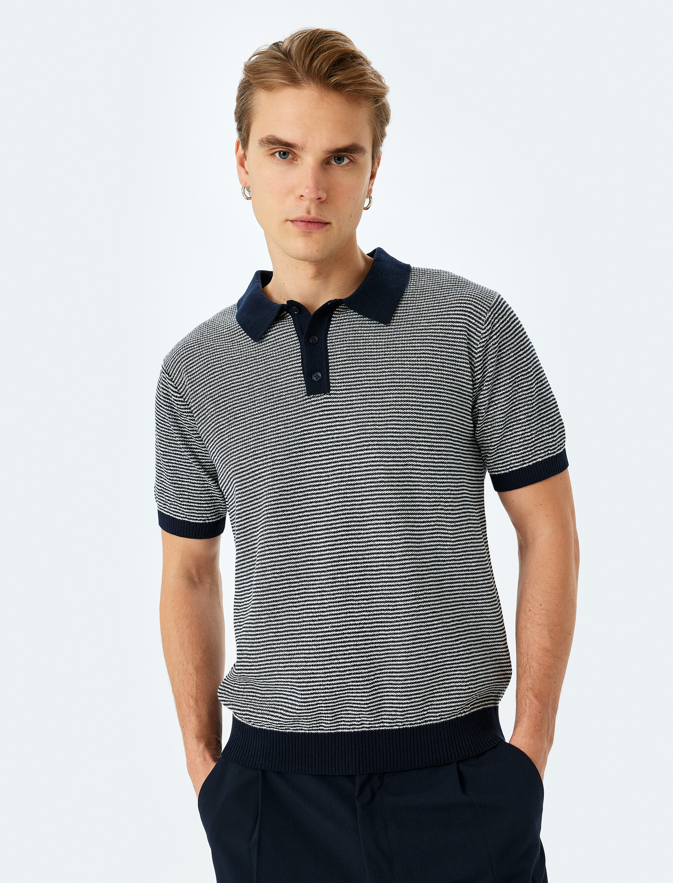 Polo Yaka Pamuklu Çizgili Kısa Kollu Triko Tişört