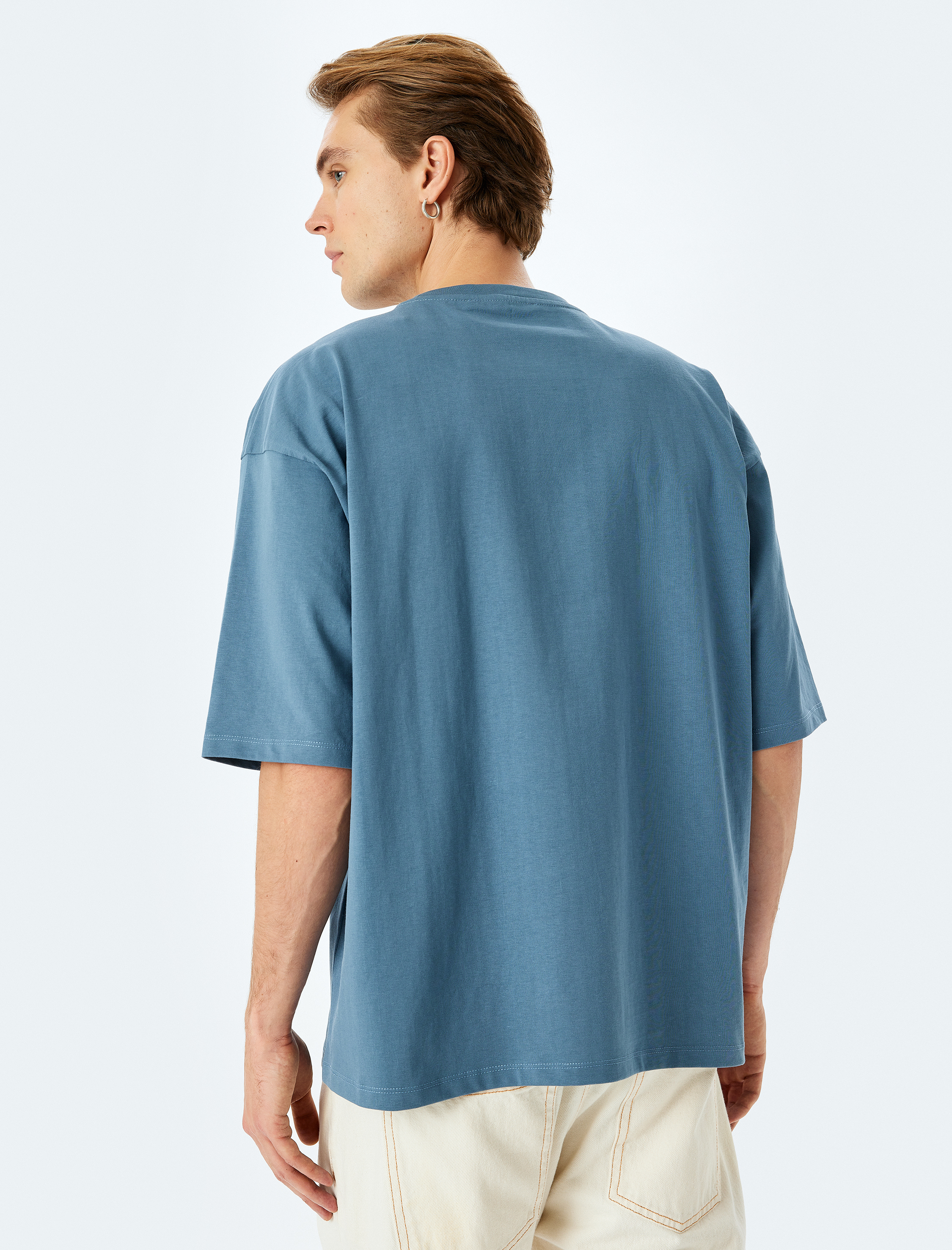   Pamuklu Tok Kumaş Kısa Kollu Bisiklet Yaka Slogan Baskılı Oversize Tişört