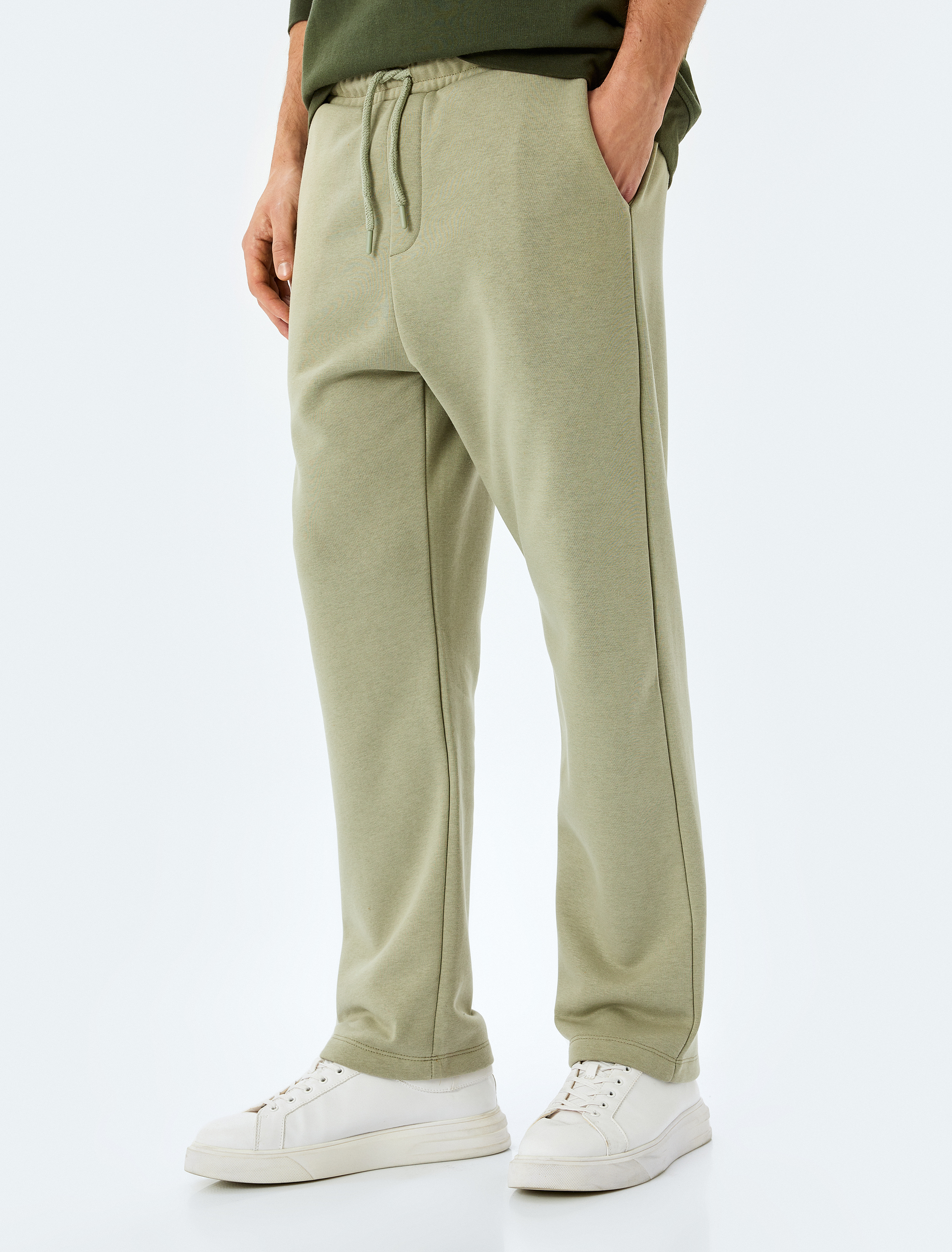   Pamuk Karışımlı Cep Detaylı Regular Fit Şardonlu Beli Bağcıklı Kışlık Eşofman Altı