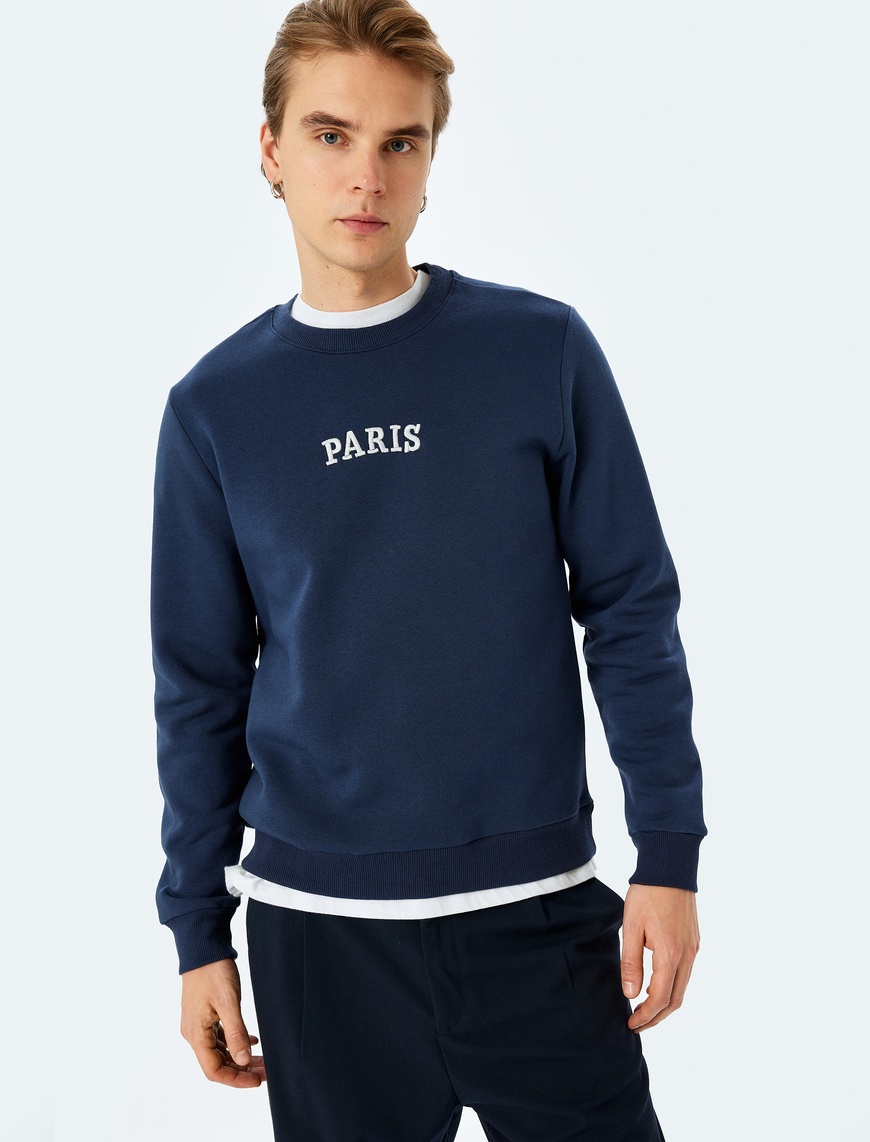   Bisiklet Yaka Pamuk Karışımlı Şardonlu Slogan İşlemeli Sweatshirt