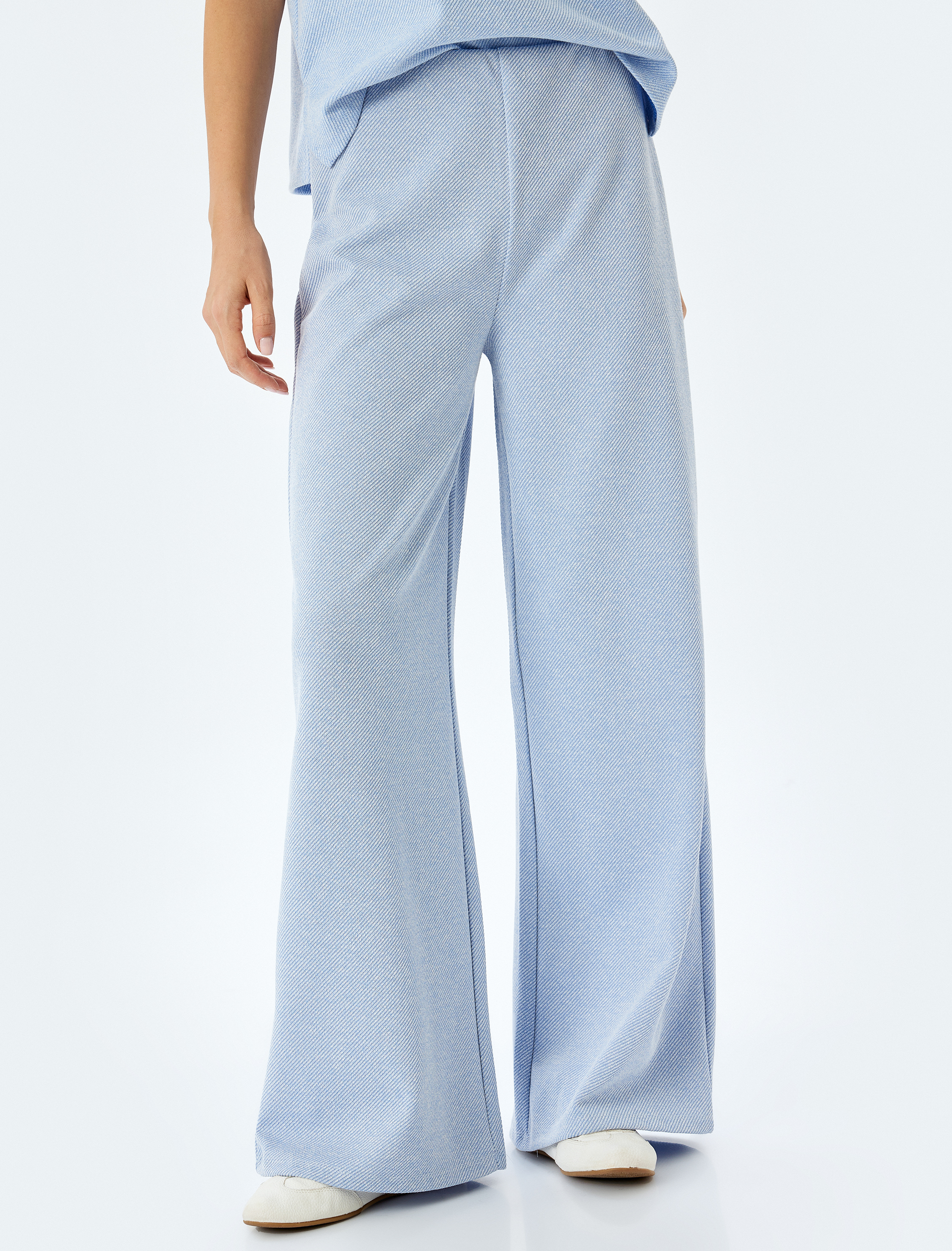 Rahat Kalıp Yüksek Bel Geniş Paça Pantolon