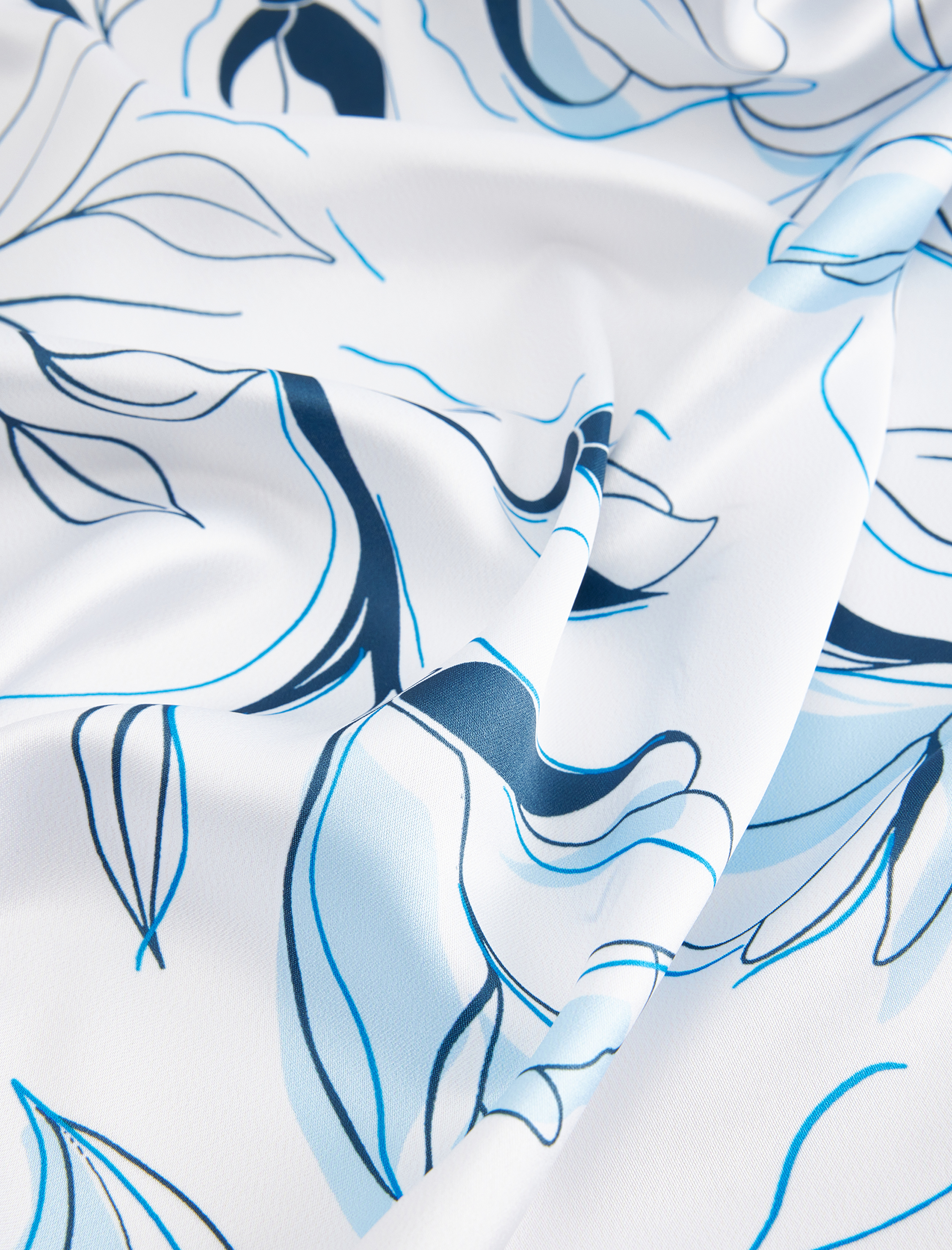  Kadın Çiçekli Kare Şal