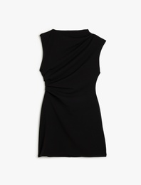 Krep Scuba Kumaş Drape Detaylı Dik Yuvarlak Yaka Kolsuz Mini Elbise