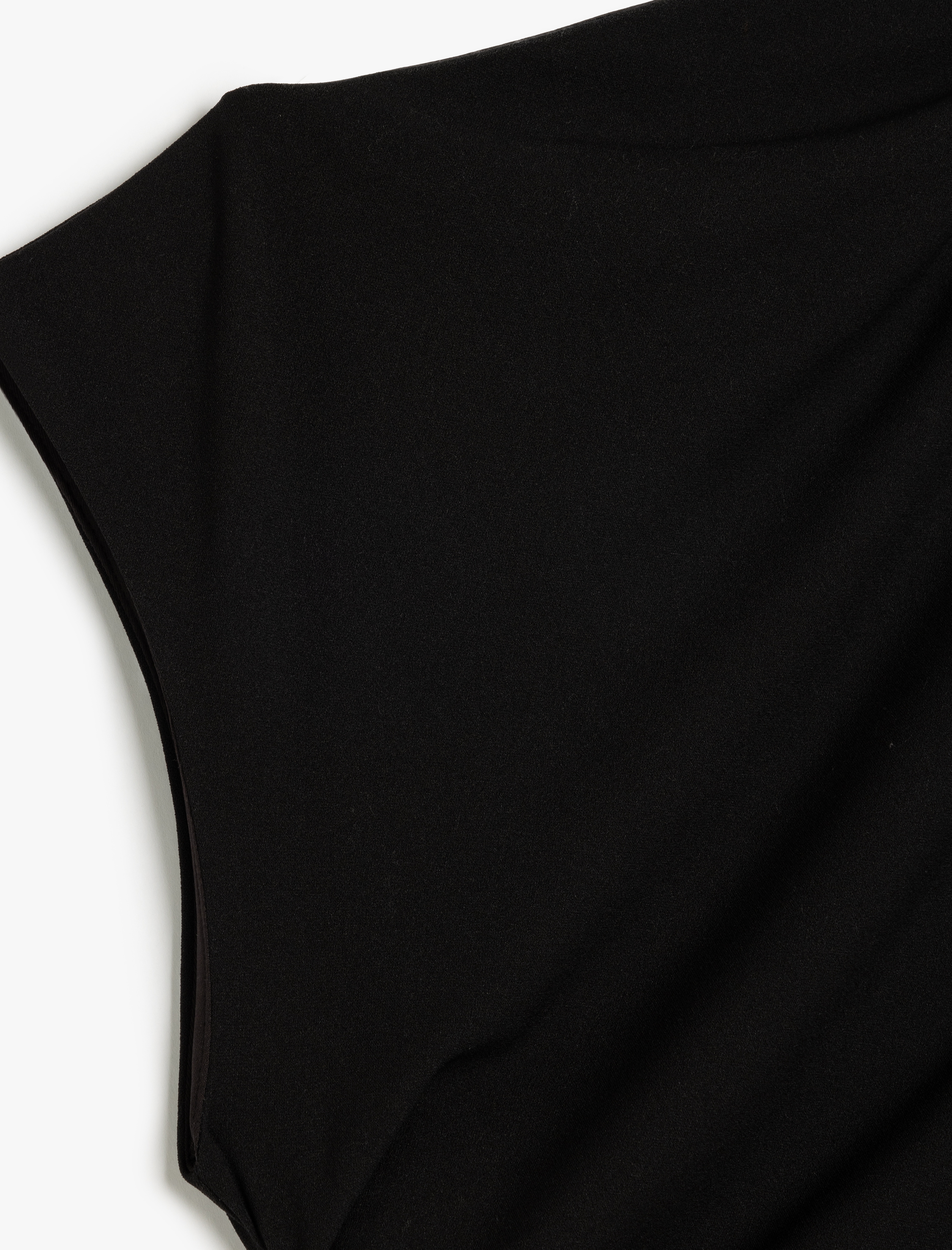   Krep Scuba Kumaş Drape Detaylı Dik Yuvarlak Yaka Kolsuz Mini Elbise