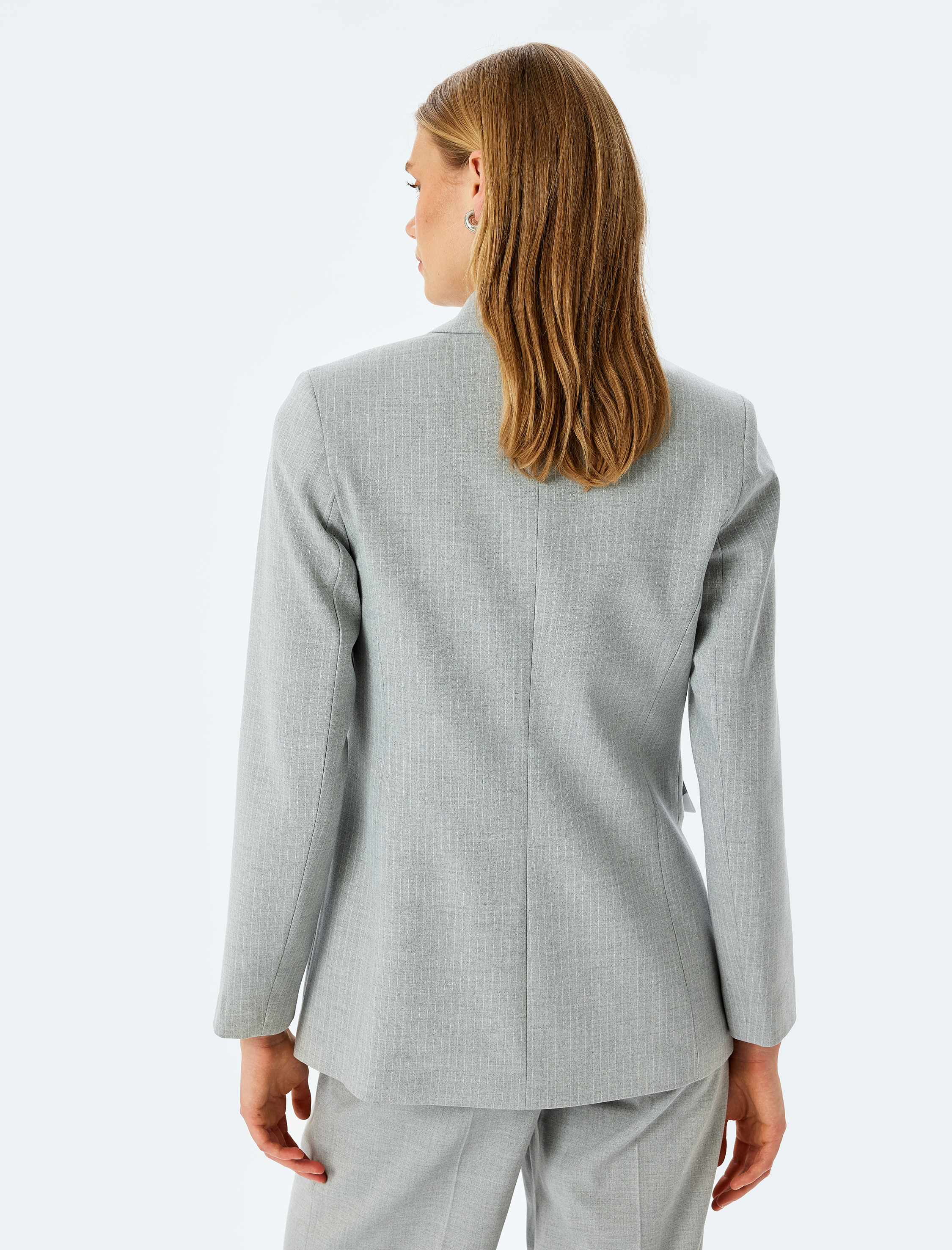   Uzun Kollu  Kapaklı Cep Detaylı Kruvaze Blazer Ceket