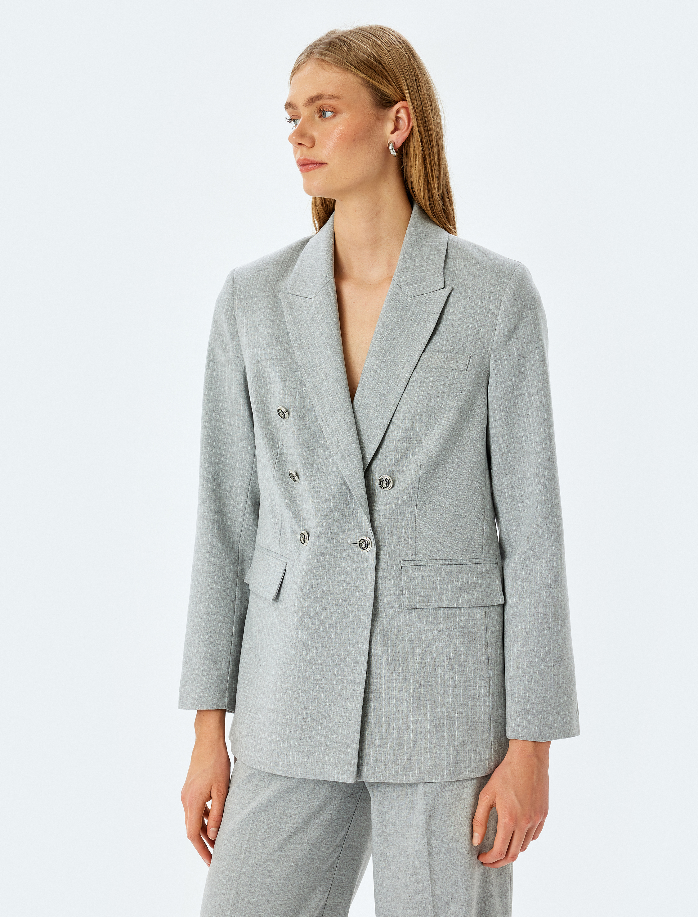   Uzun Kollu  Kapaklı Cep Detaylı Kruvaze Blazer Ceket