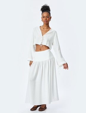 Modal Kumaş Bağlama Detaylı Uzun Geniş Kollu Crop Bluz_1