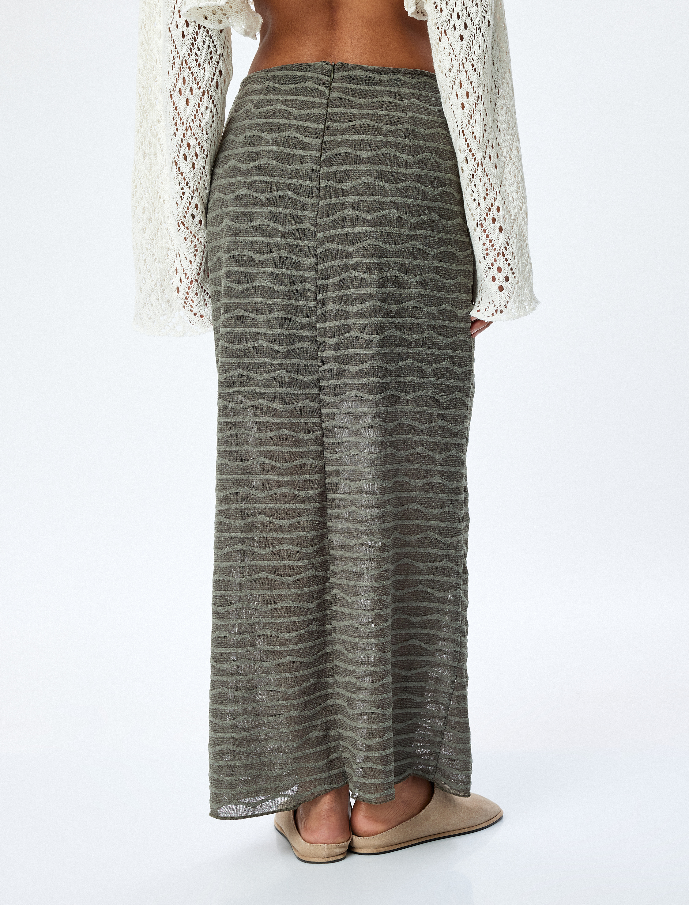   Astarlı Midi Boy Slim Fit Yarı Transparan Dokulu Etek