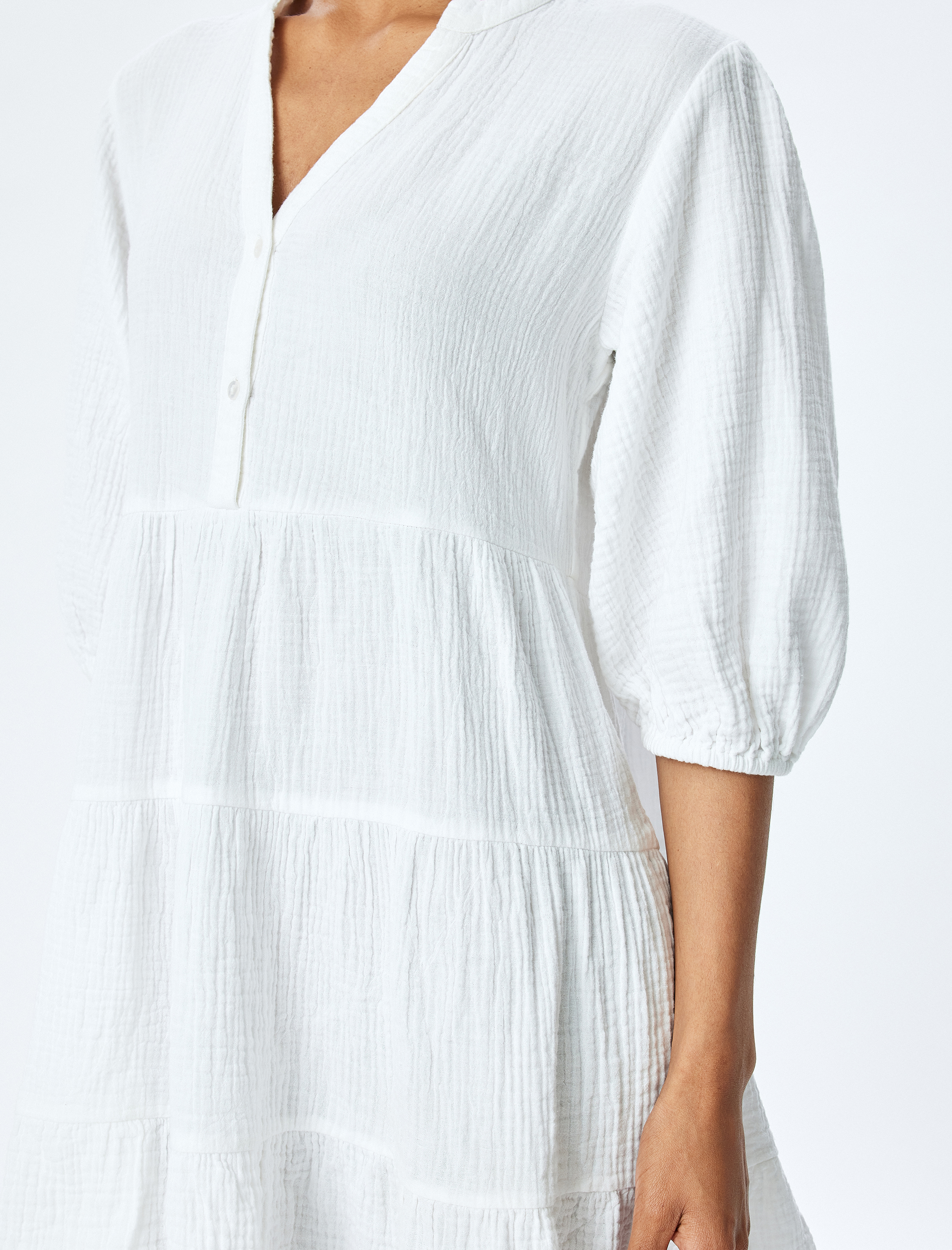   Pamuklu Katmanlı V Yaka Kısa Balon Kollu Mini Müslin Elbise