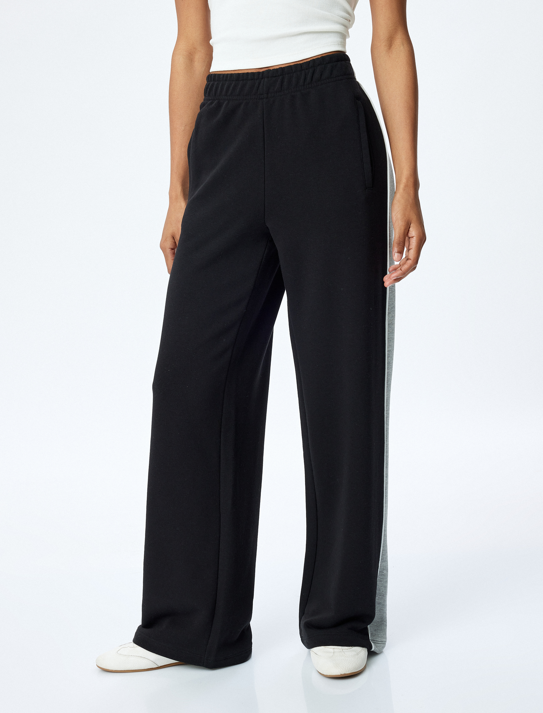   Cepli Yanları Çizgili Geniş Paça Eşofman Altı