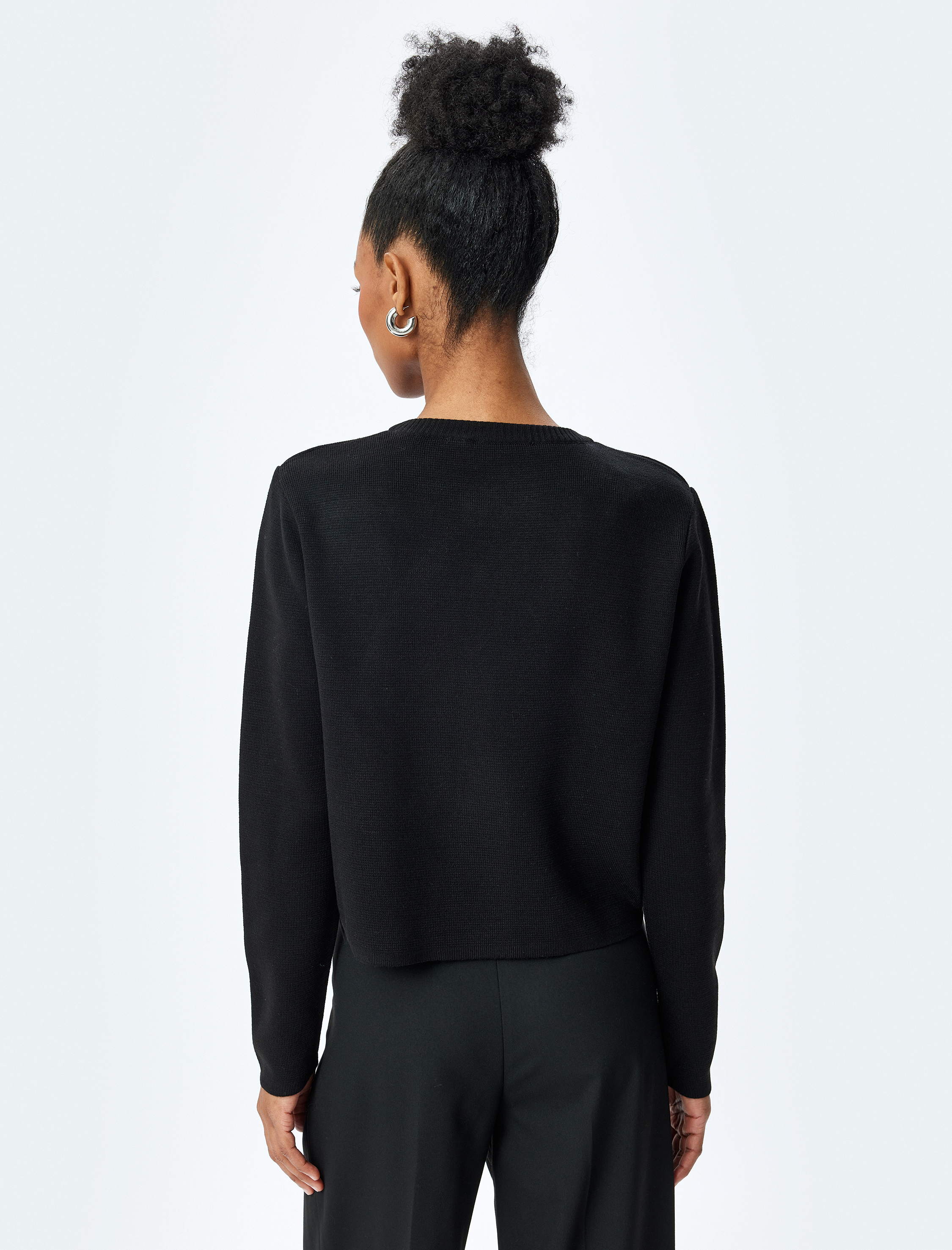   Düğmeli Uzun Kollu Bisiklet Yaka Triko Hırka