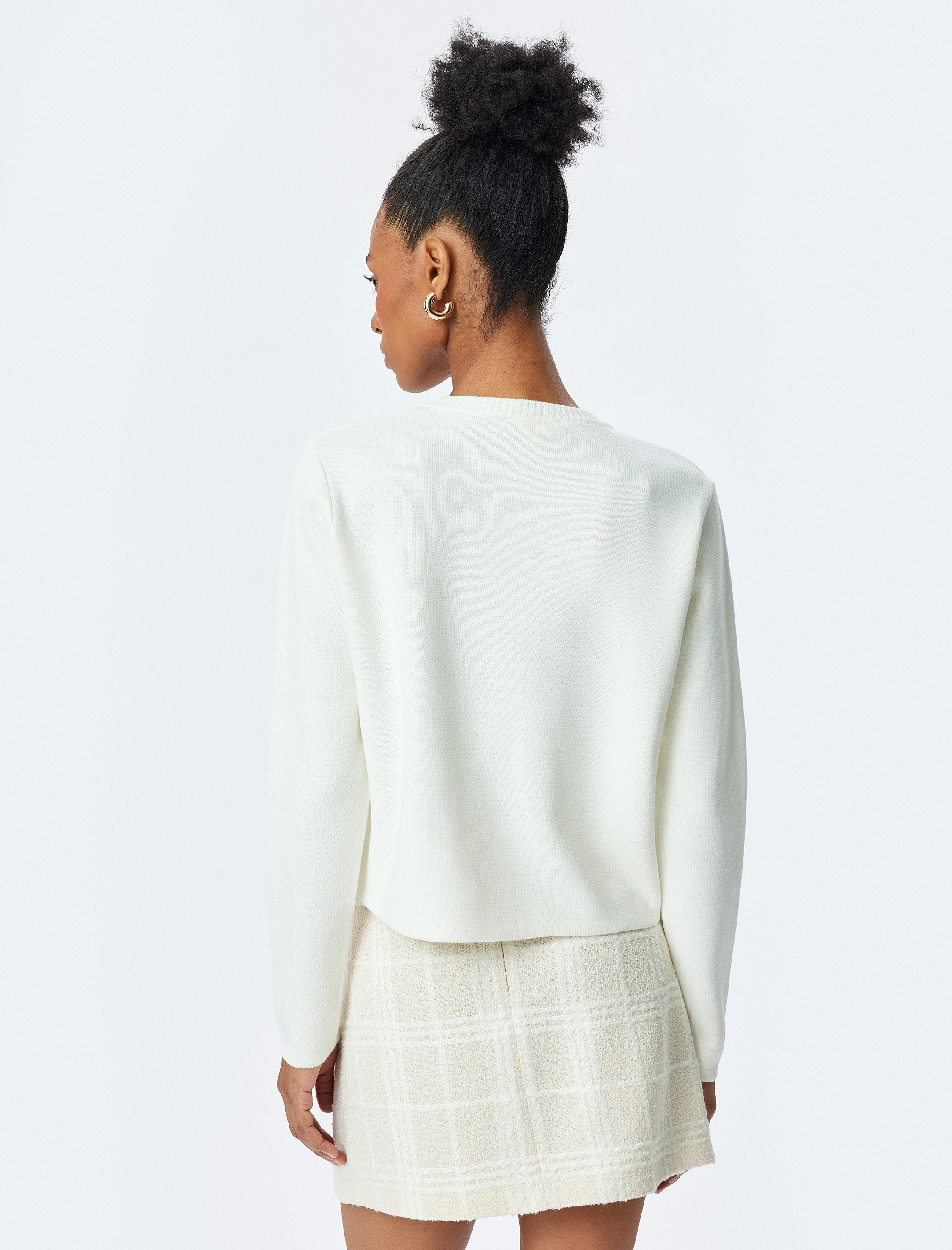   Düğmeli Uzun Kollu Bisiklet Yaka Triko Hırka