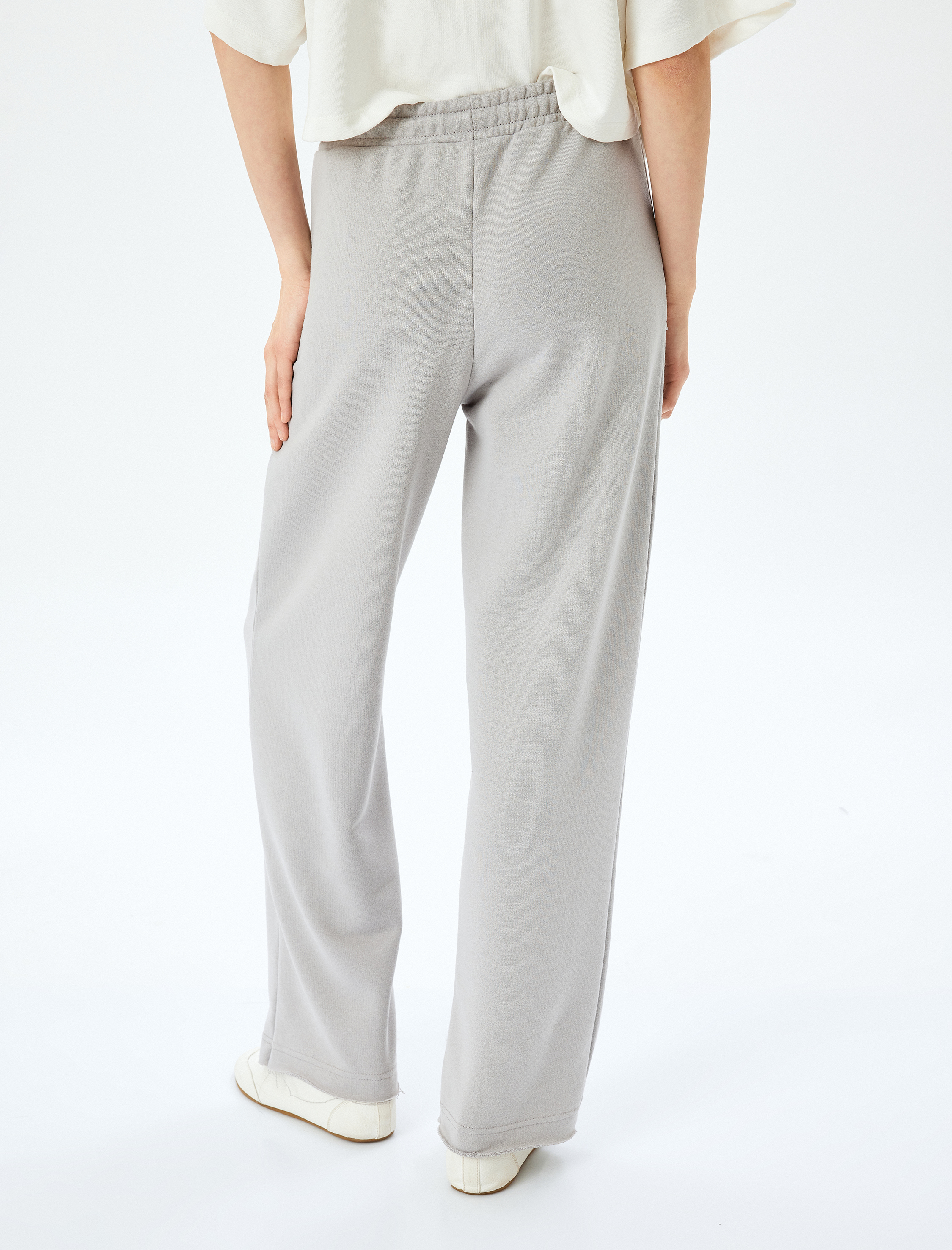   Yüksek Bel Bağcıklı Kesik Paça Cepli Eşofman Altı