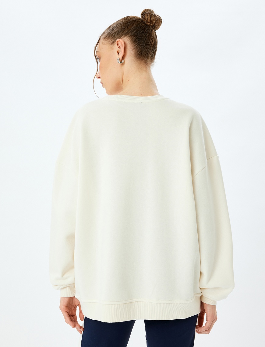   Oversize Bisiklet Yaka Uzun Kollu Sweatshirt