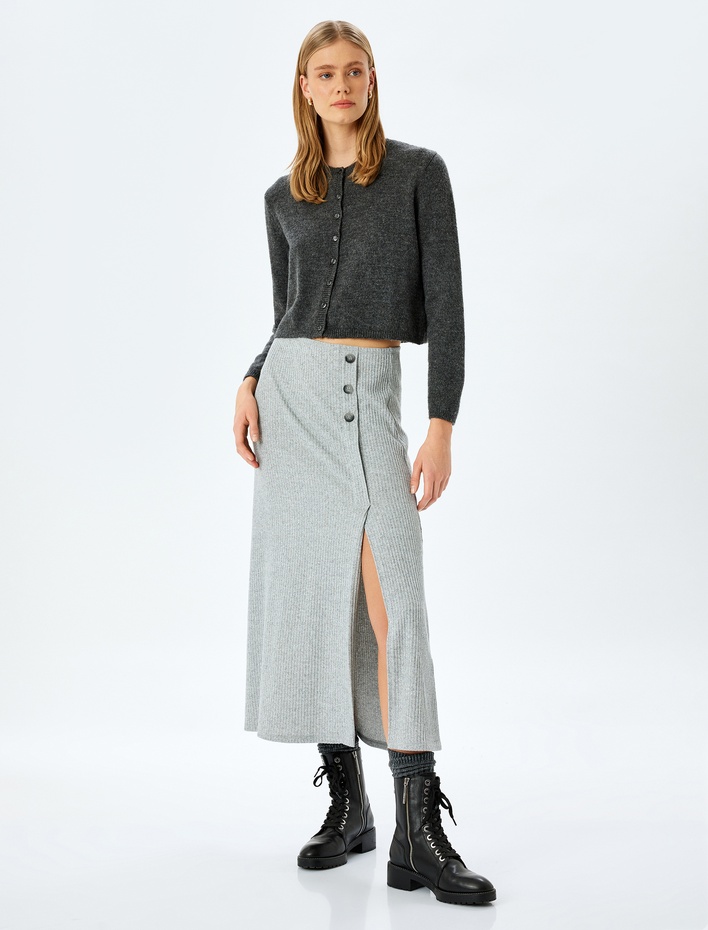  Düğme Detaylı Yırtmaçlı A Kesim Midi Etek