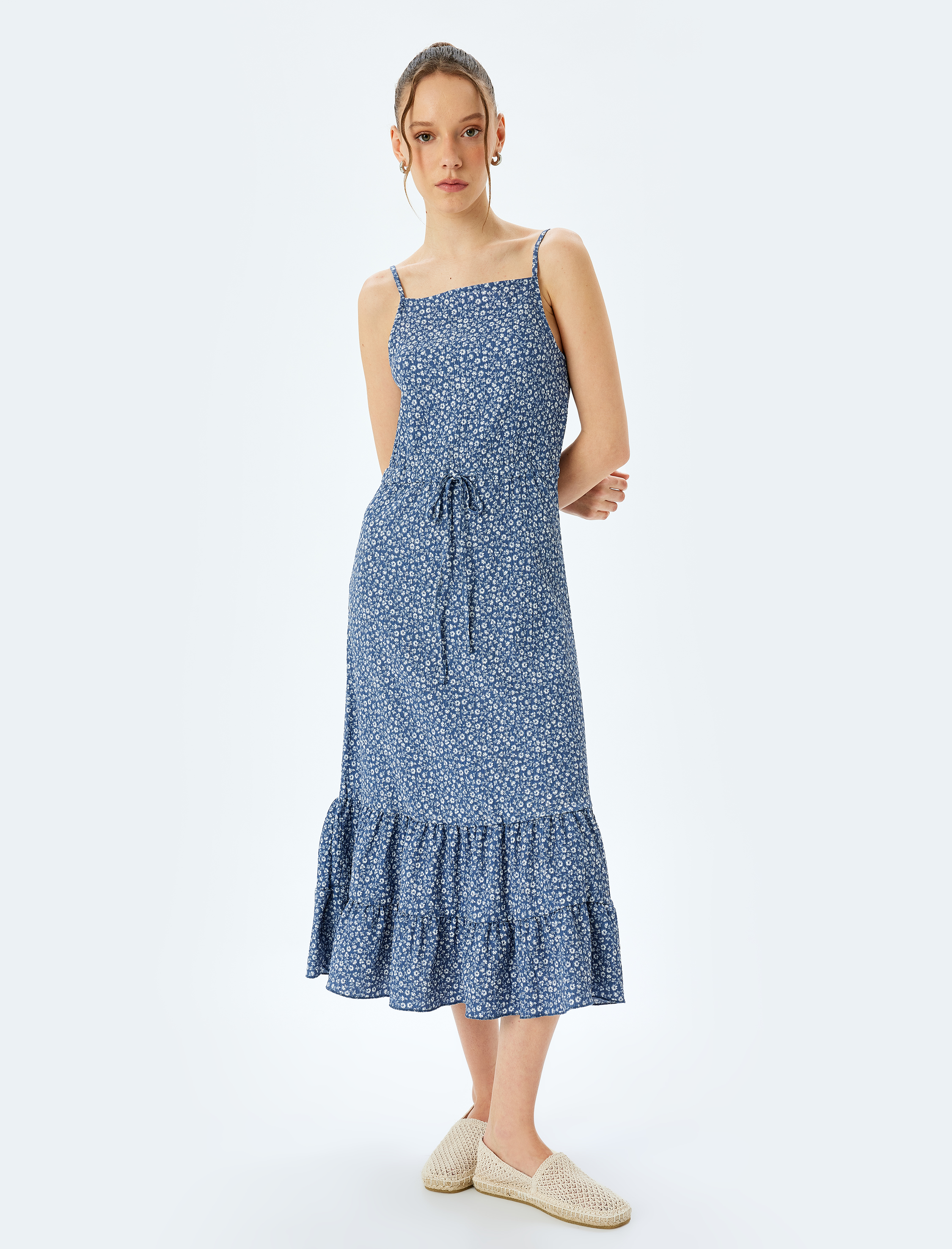 İp Askılı Çiçek Desenli Volanlı Beli Bağcıklı Midi Elbise Bürümcük