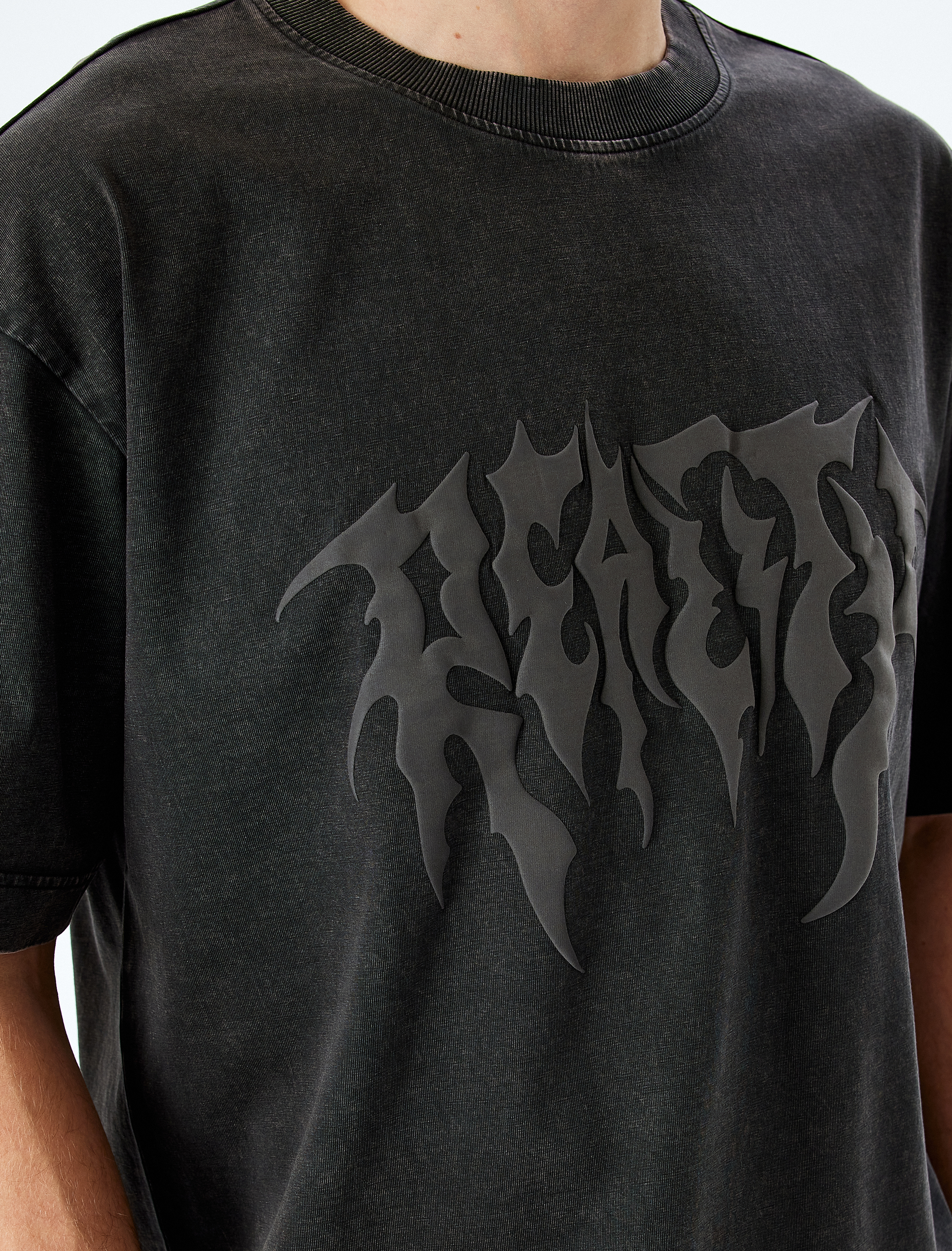   Yıkamalı Bisiklet Yaka Pamuklu Kısa Kollu Gotik Baskılı Oversize Tişört