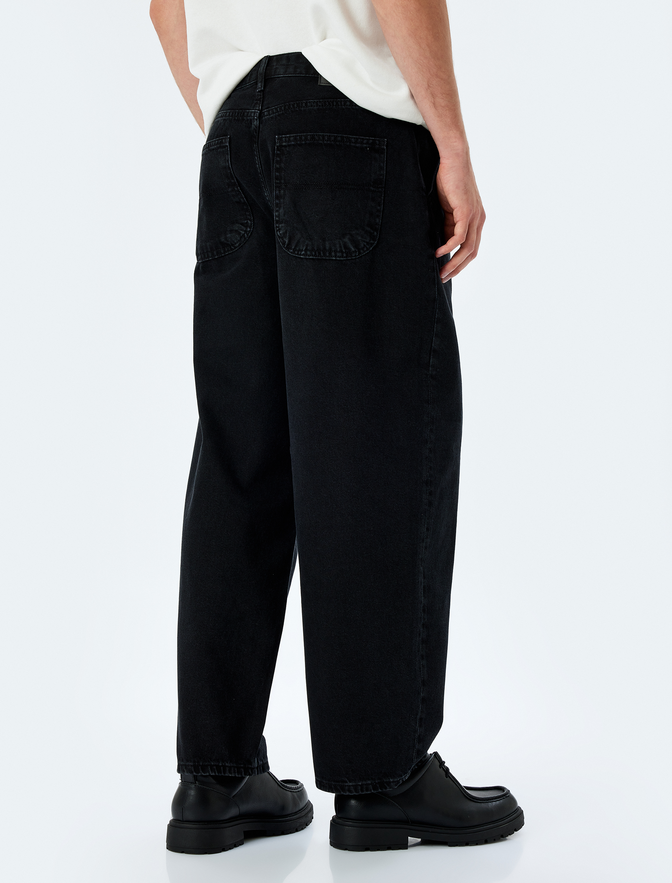   Normal Bel Pamuklu Cep Detaylı Bol Skater Jean Pantolon