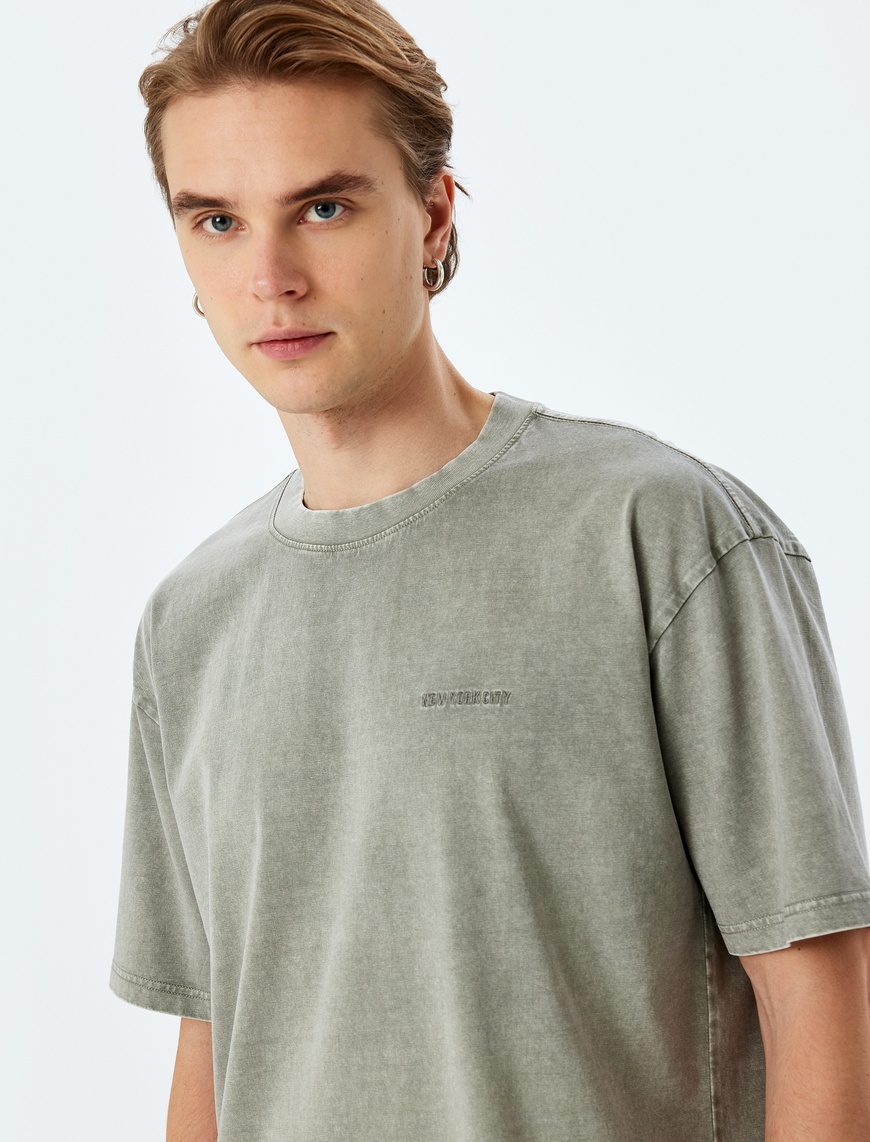   Yıkamalı Pamuklu Kısa Kollu Minimal Baskılı Bisiklet Yaka Oversize Tişört