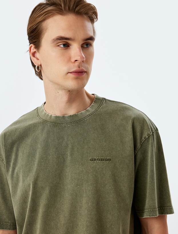 Yıkamalı Pamuklu Kısa Kollu Minimal Baskılı Bisiklet Yaka Oversize Tişört_0