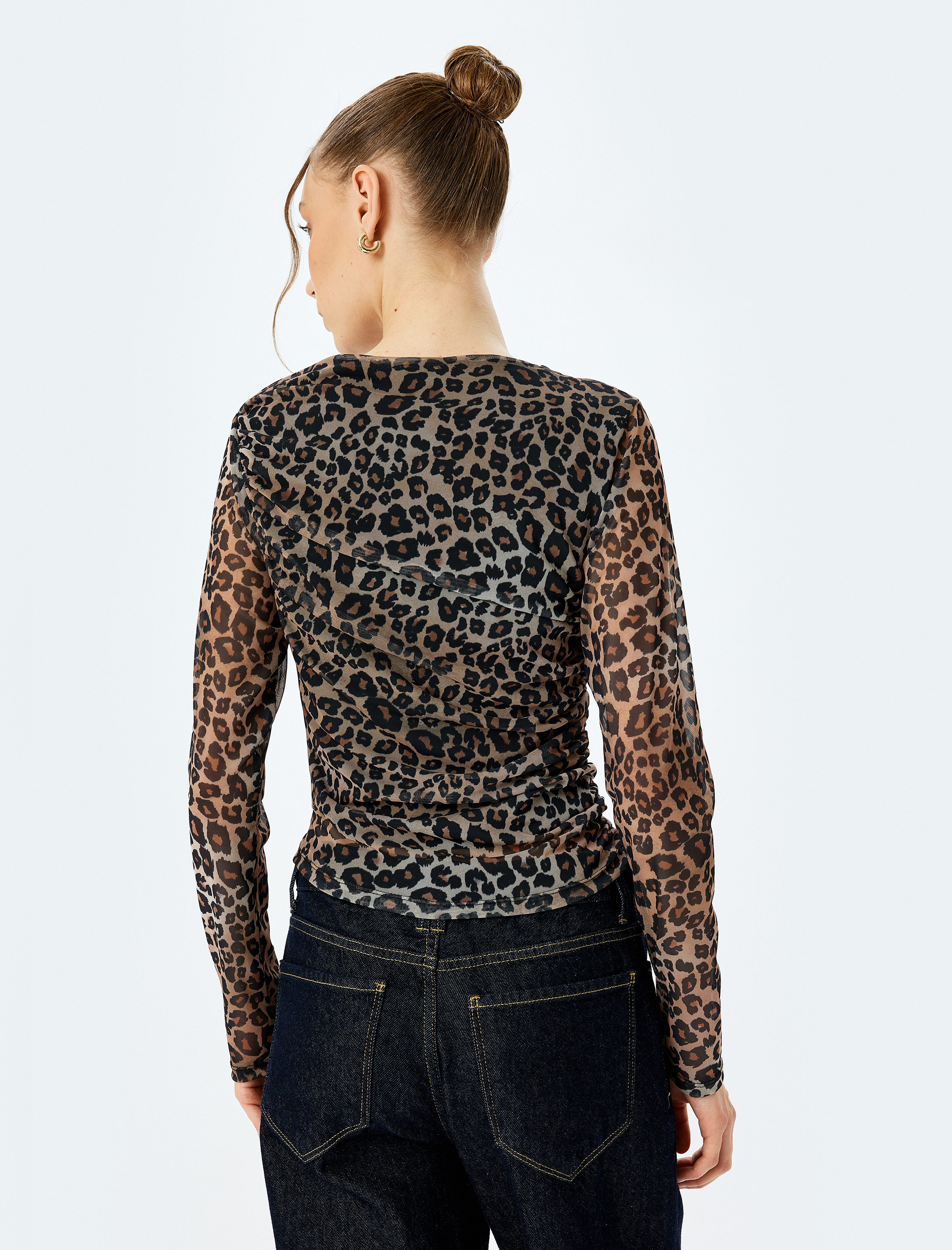   Leopar Drape Detaylı Uzun Kollu Bisiklet Yaka Tül Tişört