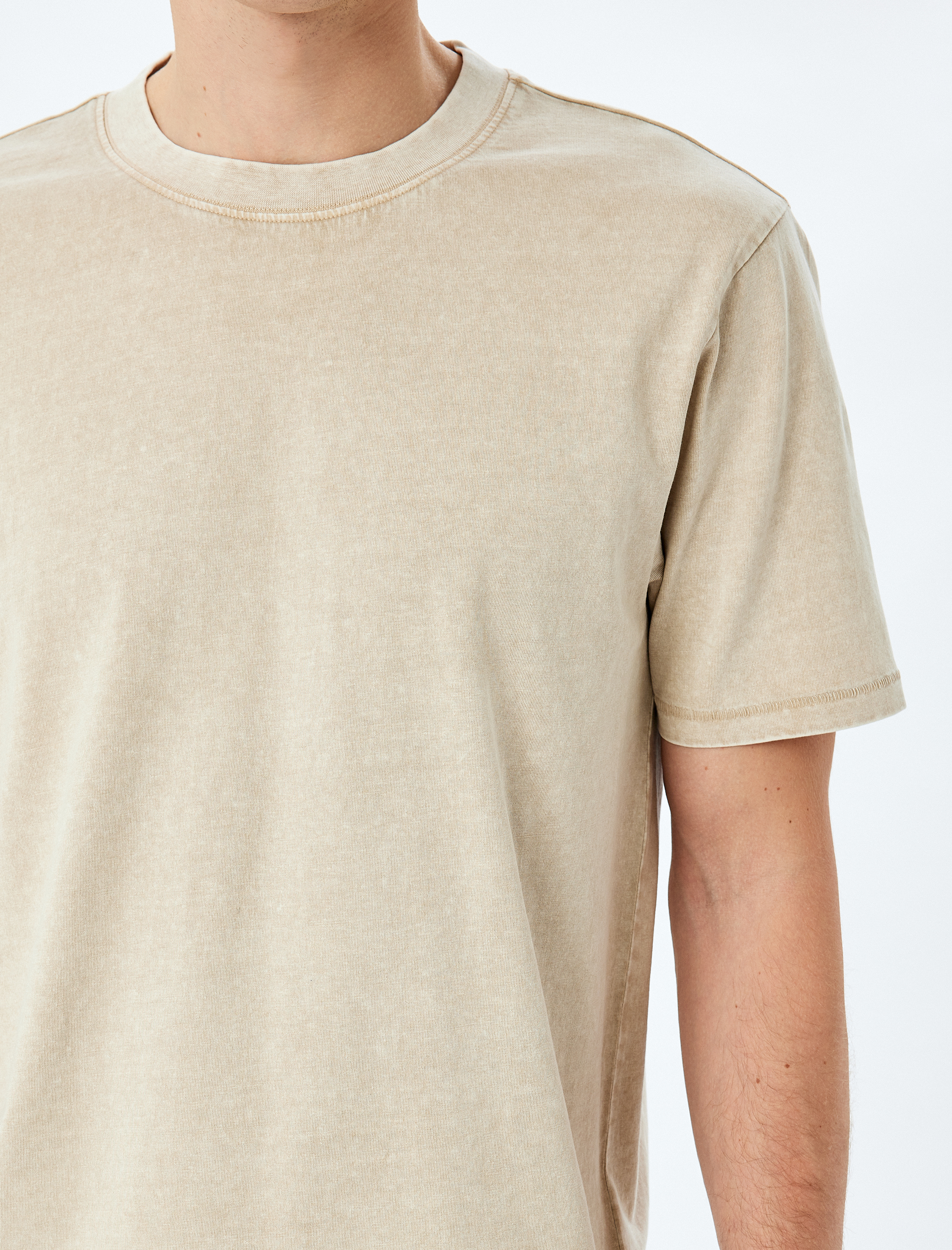   Pamuklu Yıkamalı Regular Fit Kısa Kollu Bisiklet Yaka Tişört