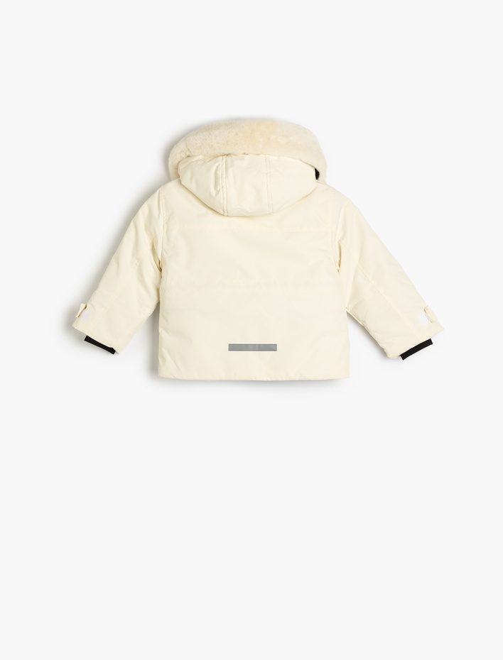 Kız Bebek Uzun Kollu Çıt Çıt Detaylı Cepli Kapşonlu Mont