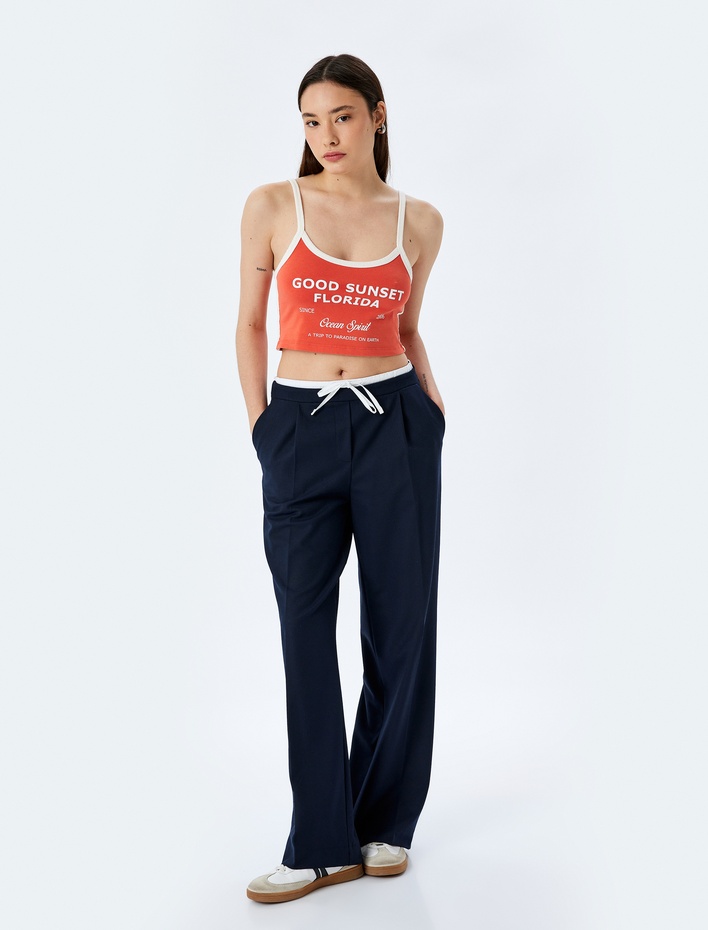  Biyeli Askılı Slogan Baskılı Crop Atlet