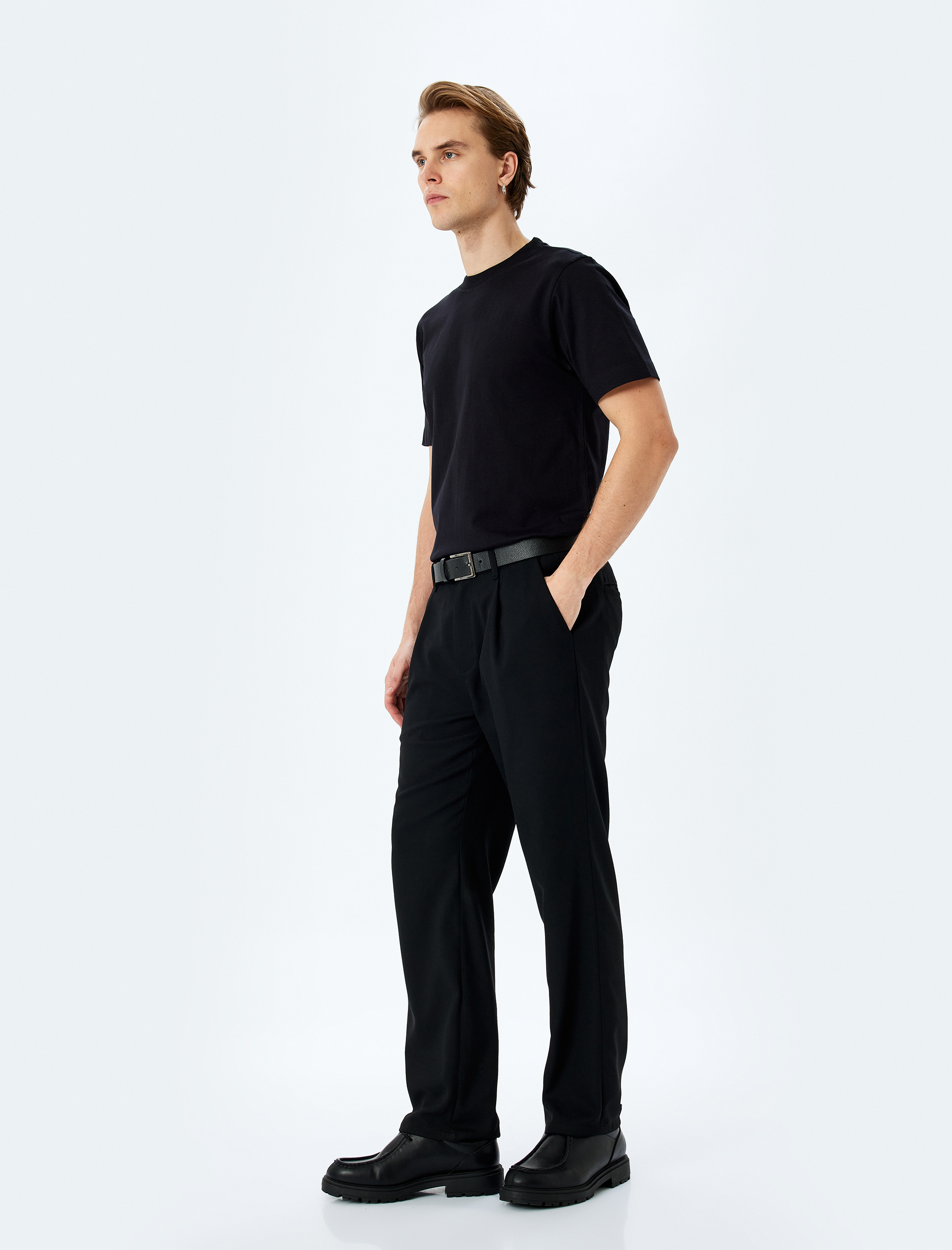   Pamuklu Bisiklet Yaka Regular Fit Kısa Kollu Basic Tişört