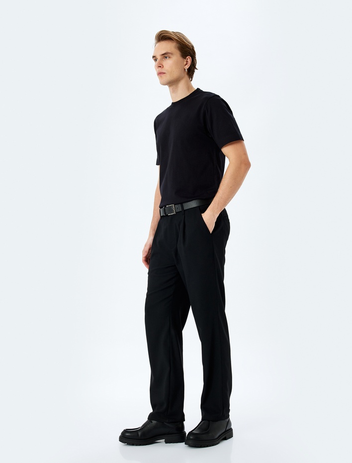  Pamuklu Bisiklet Yaka Regular Fit Kısa Kollu Basic Tişört