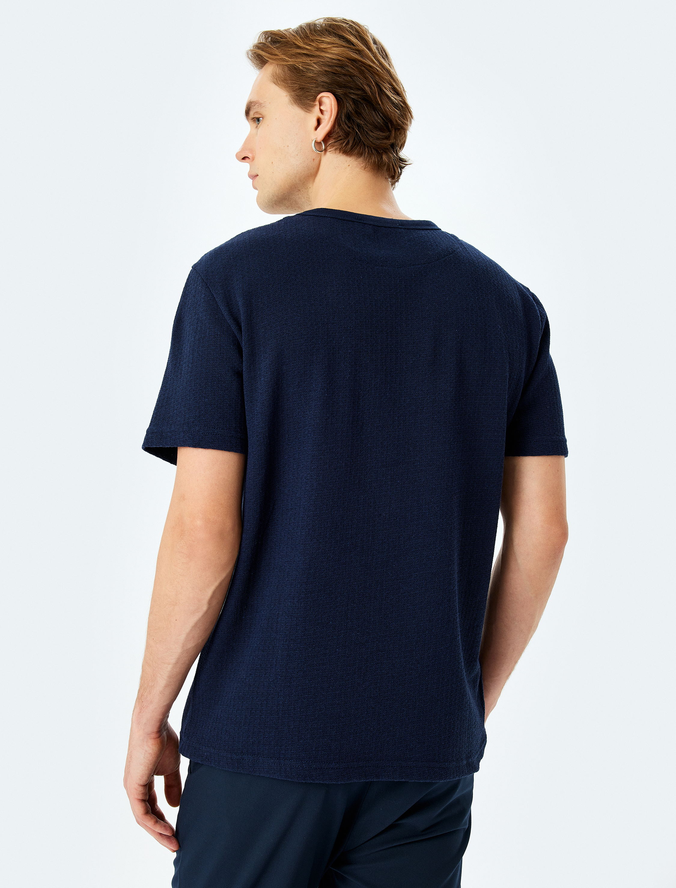   Bisiklet Yaka Regular Fit Viskon Karışımlı Tok Kumaş Kısa Kollu Basic Tişört