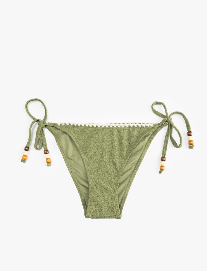  Kroşe Detaylı Boncuklu Yanları İpli Bikini Altı
